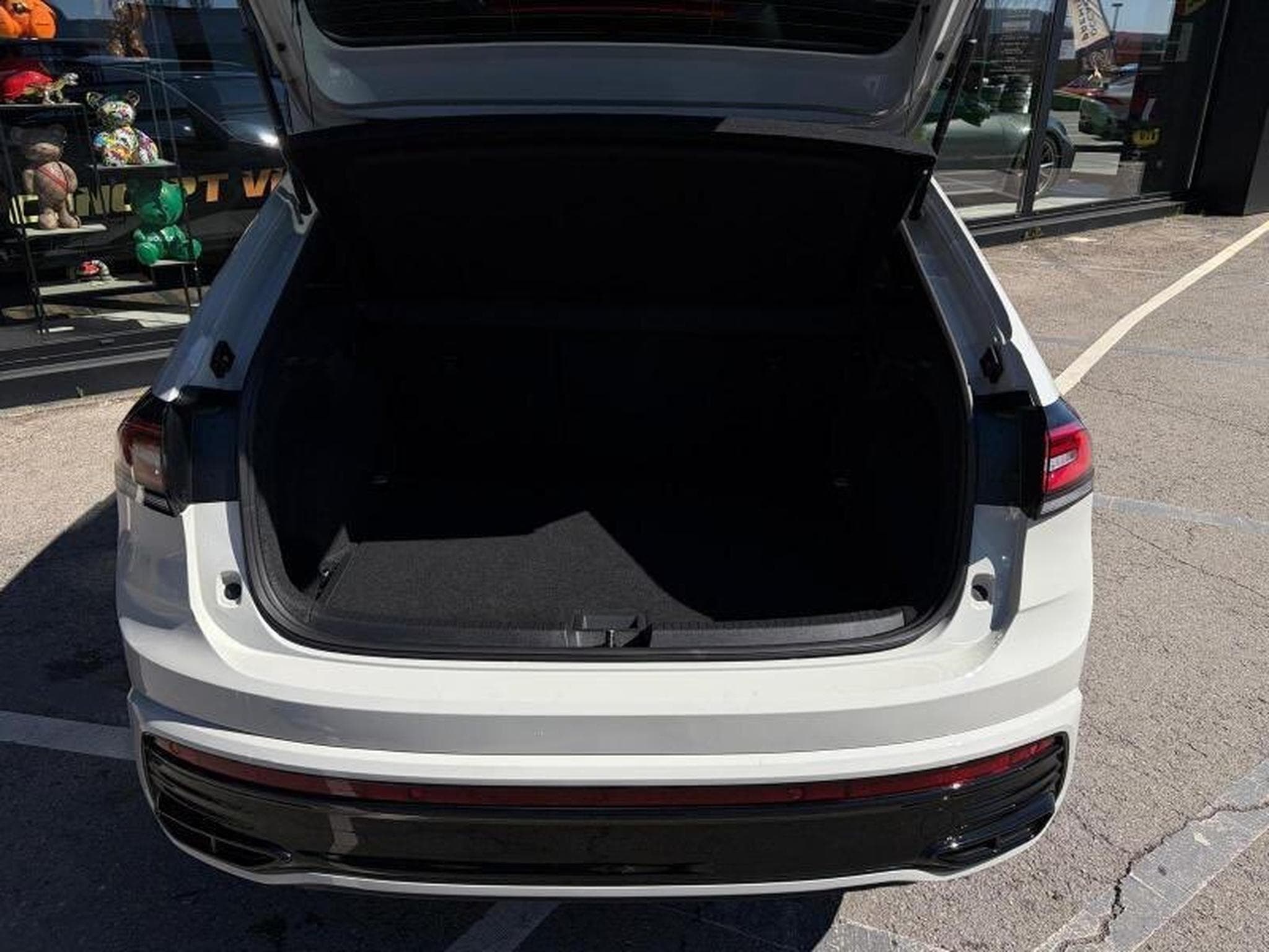 VW Taigo R-LINE 1.5L 150 CV (2025) - Foto 10