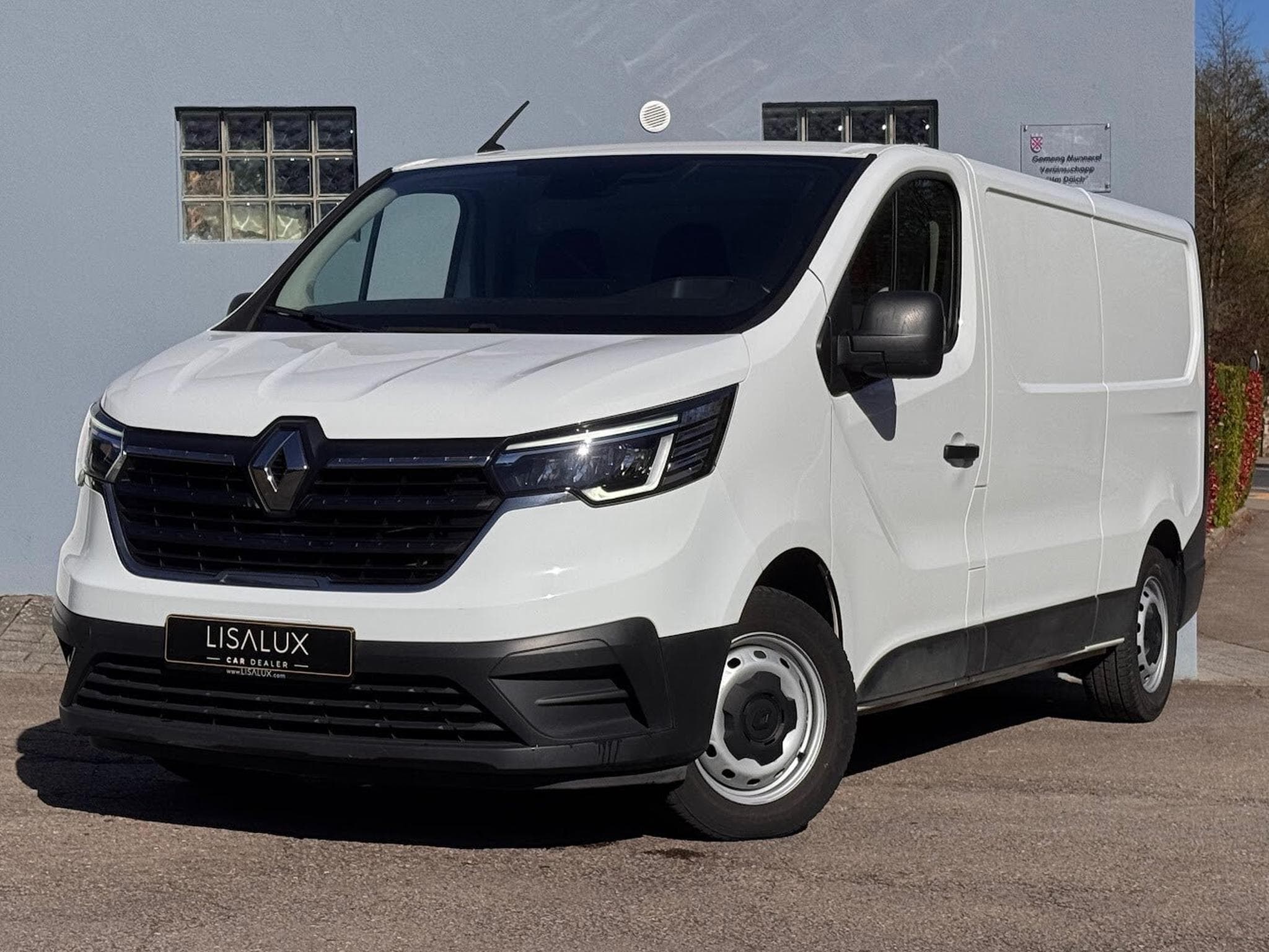 Renault Trafic L2H1 2,0 DCI 130 CV 1ERE MAIN (2022) - Photo 1
