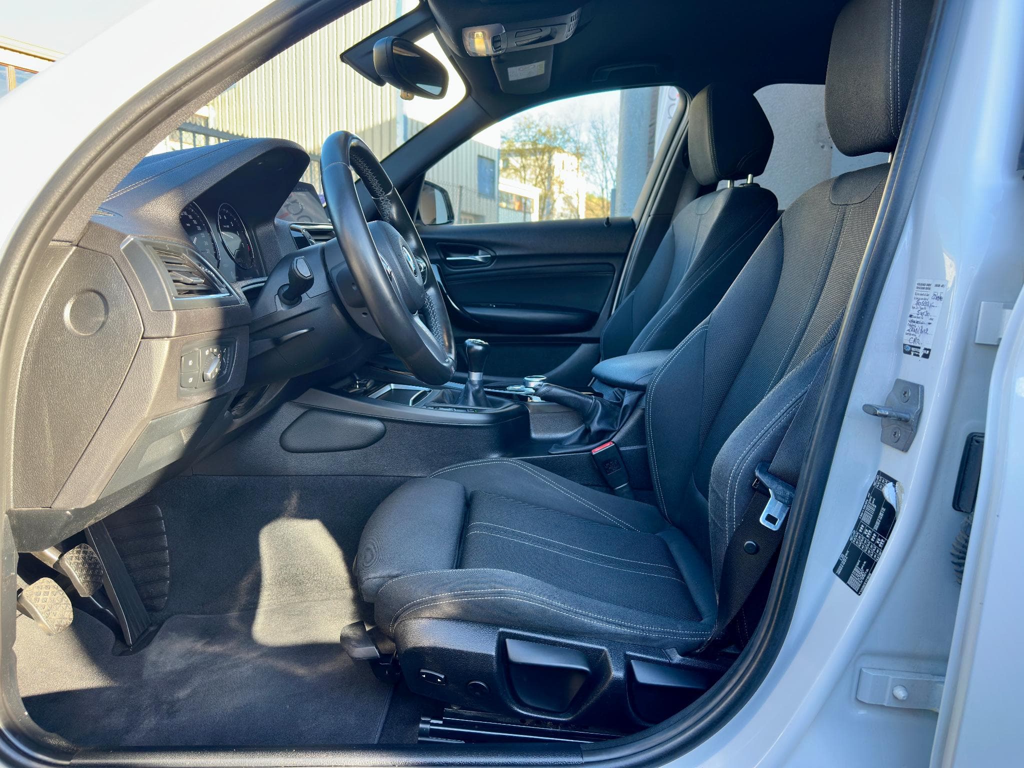 BMW 116 (F20) 116i 109ch M Sport (2019) - Photo 11