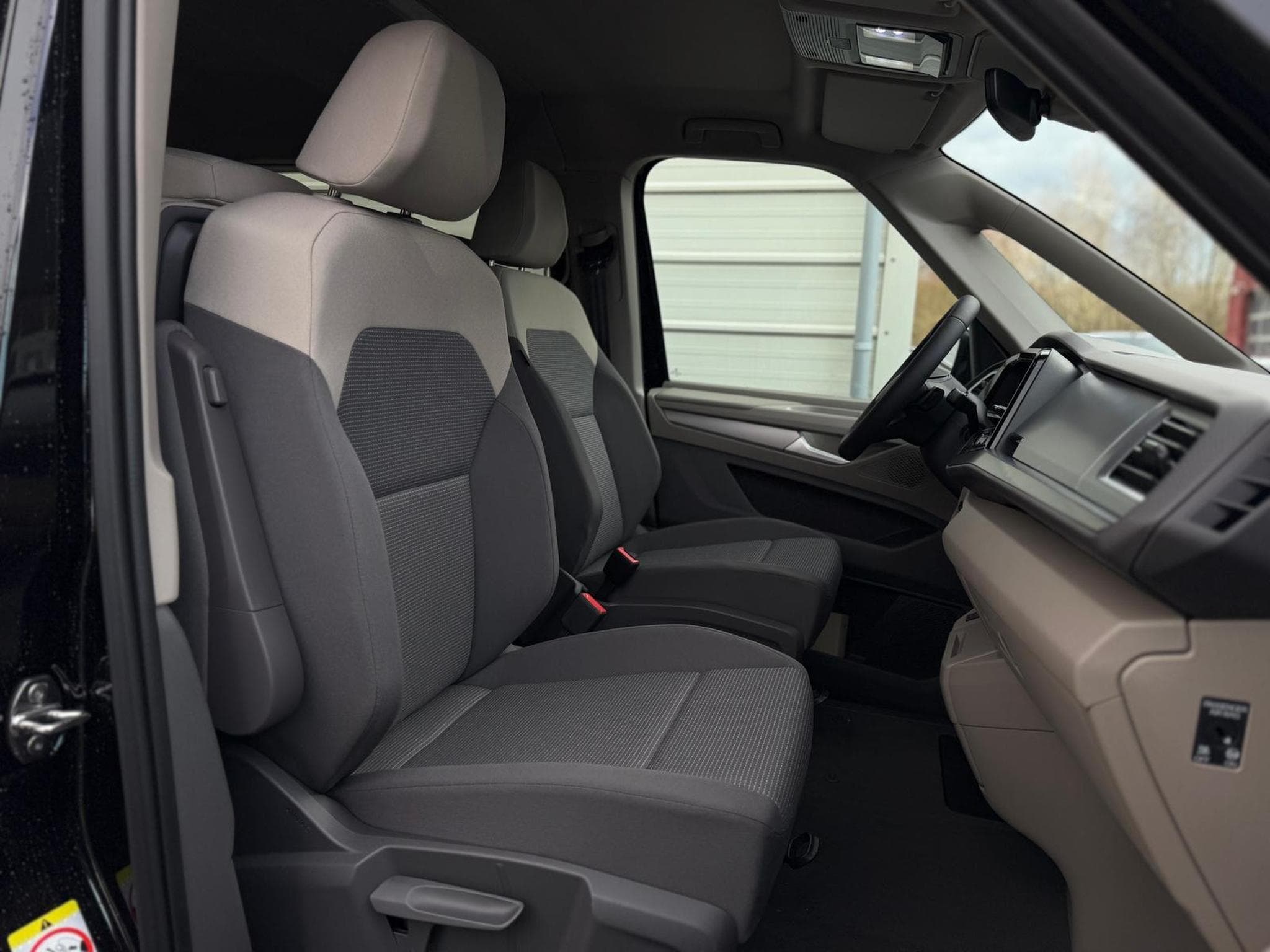 VW T7 Business (2026) - Foto 4