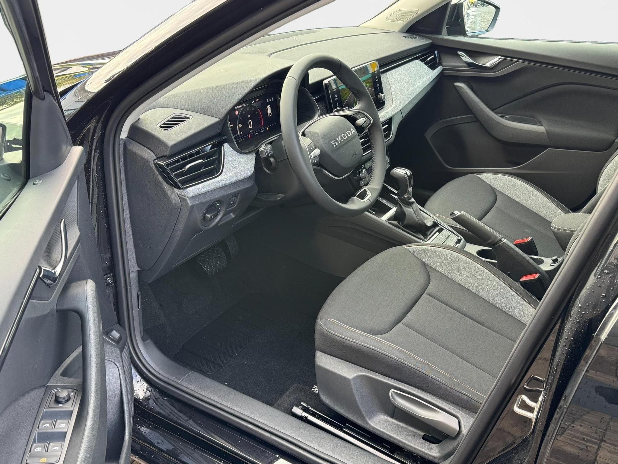 Skoda Scala 1,0 TSI DSG (2026) - Foto 11