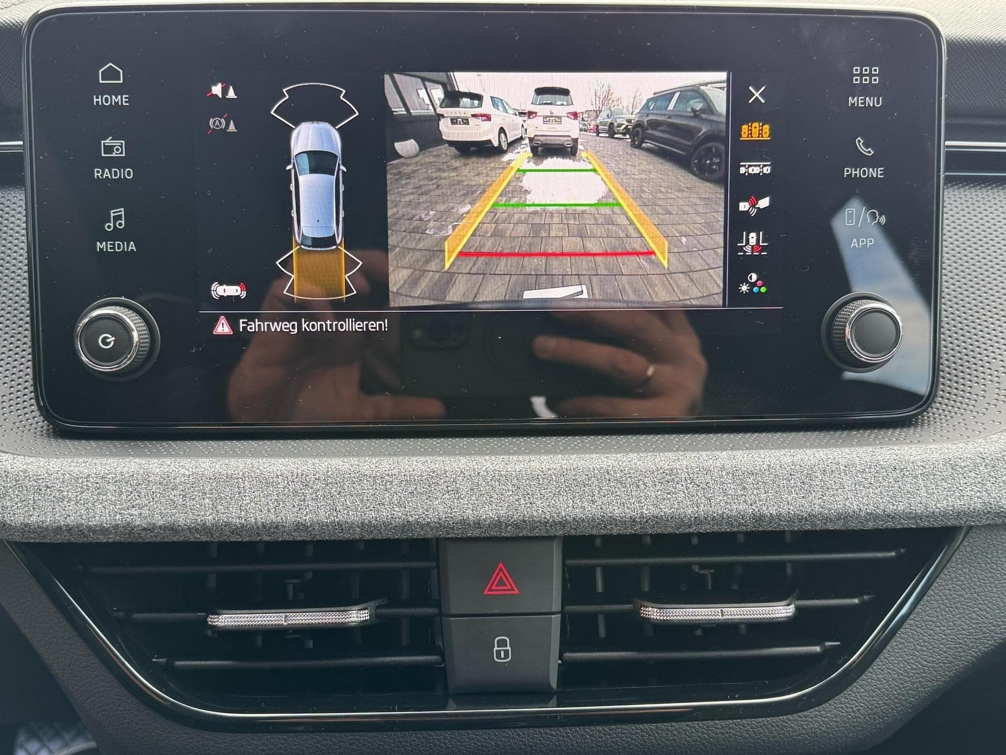 Skoda Scala 1,0 TSI DSG (2026) - Foto 19