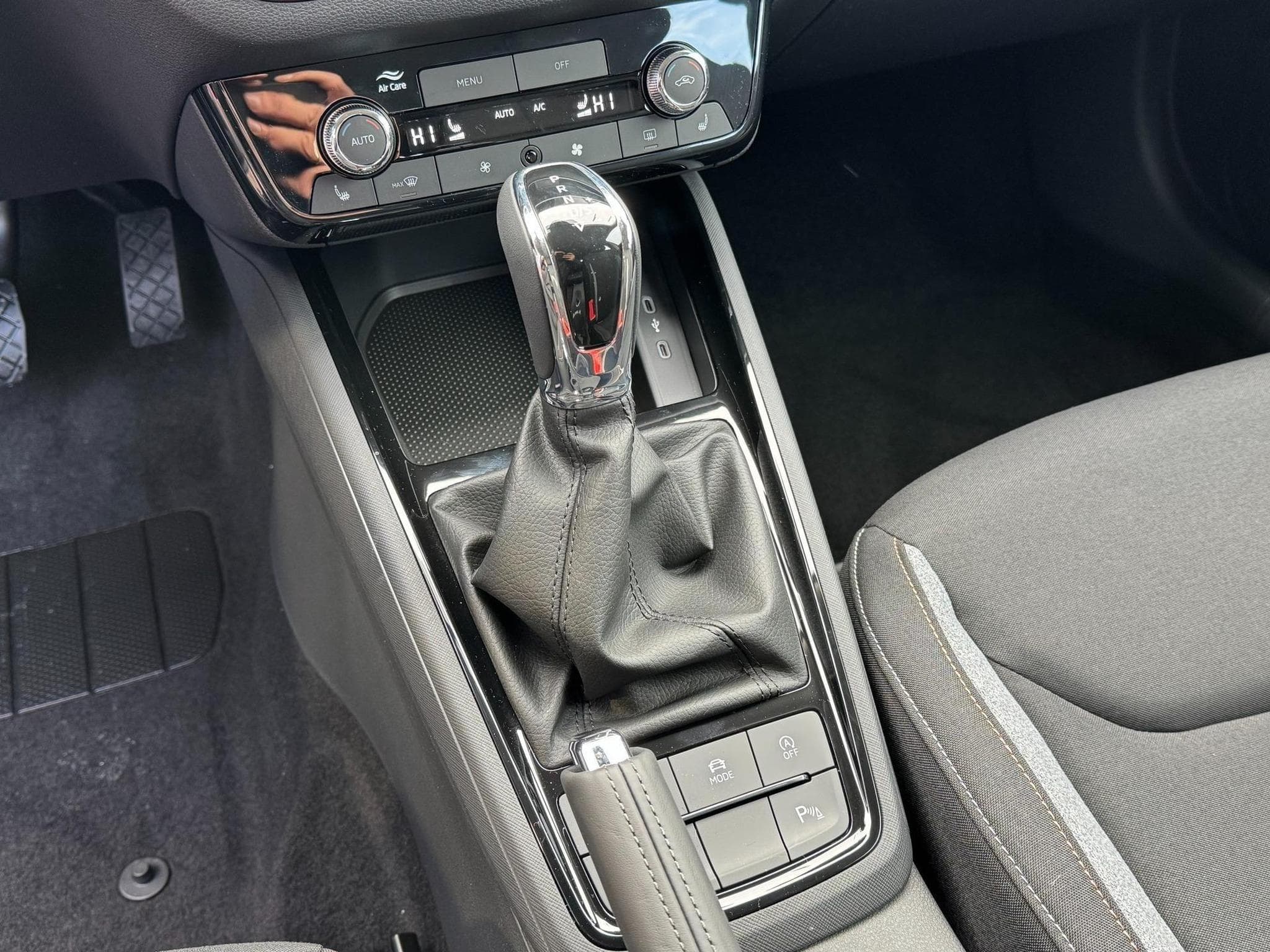 Skoda Scala 1,0 TSI DSG (2026) - Foto 21