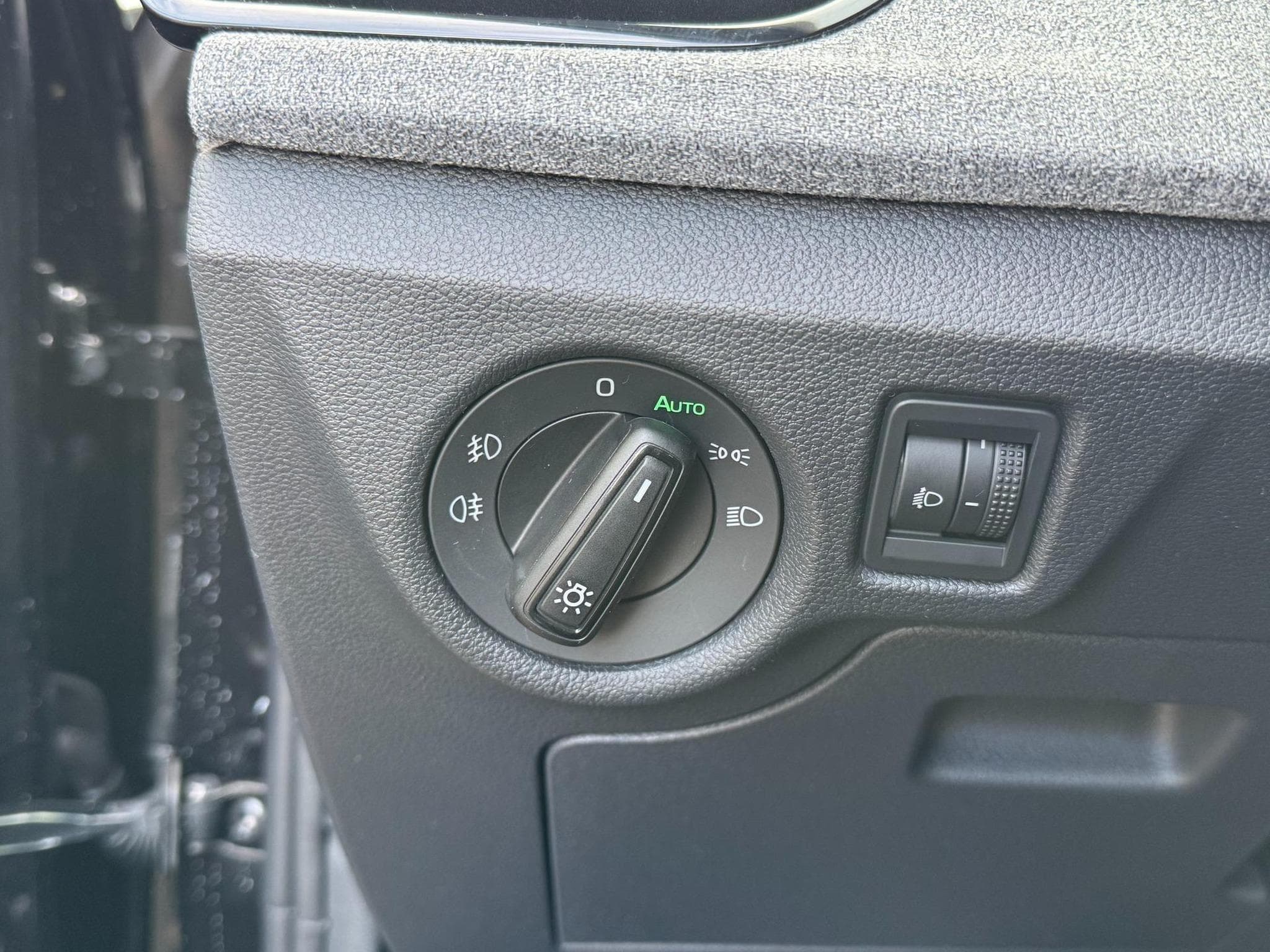 Skoda Scala 1,0 TSI DSG (2026) - Foto 23