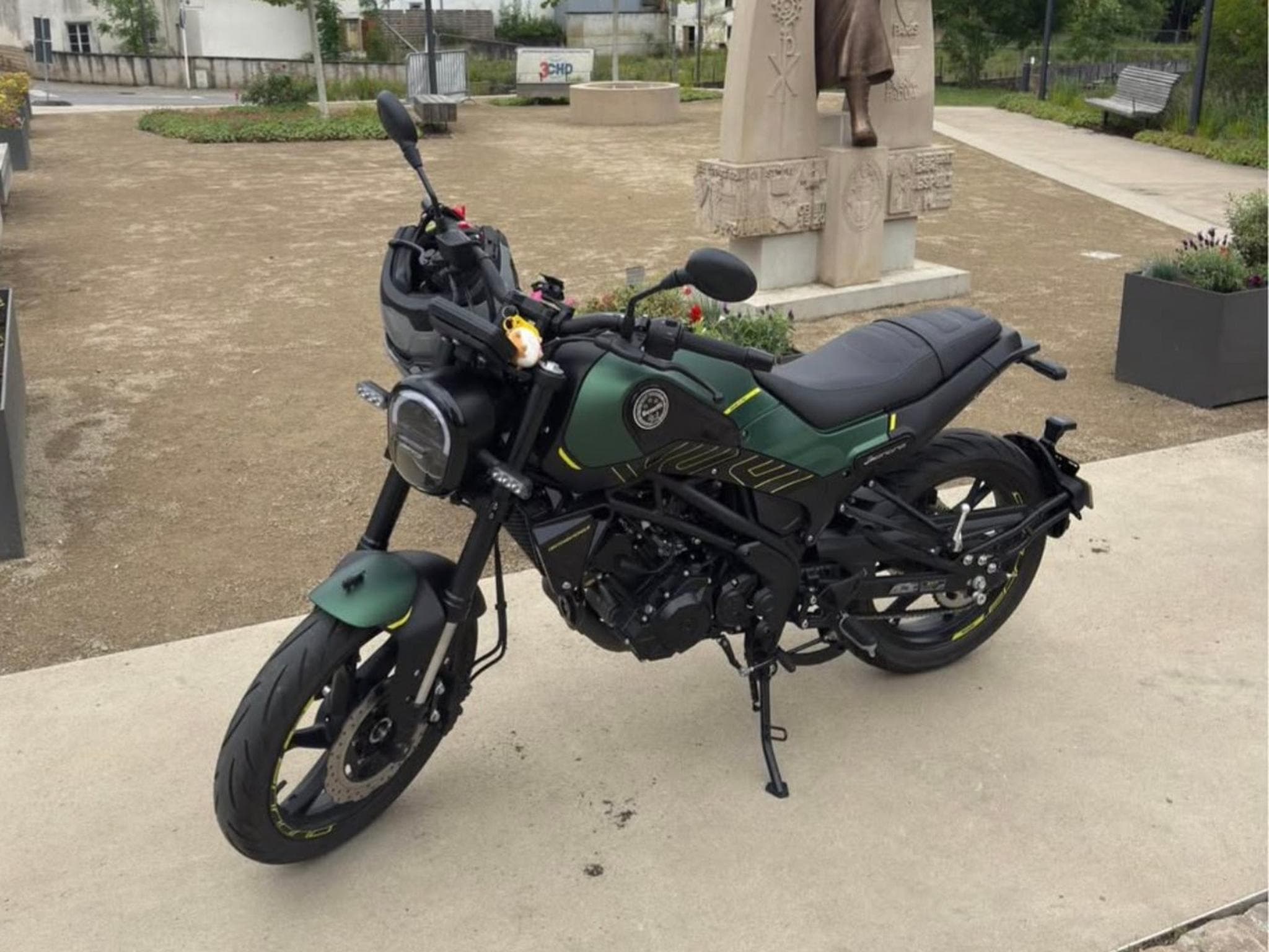 Benelli Leoncino 125CC (2022) - Photo 3