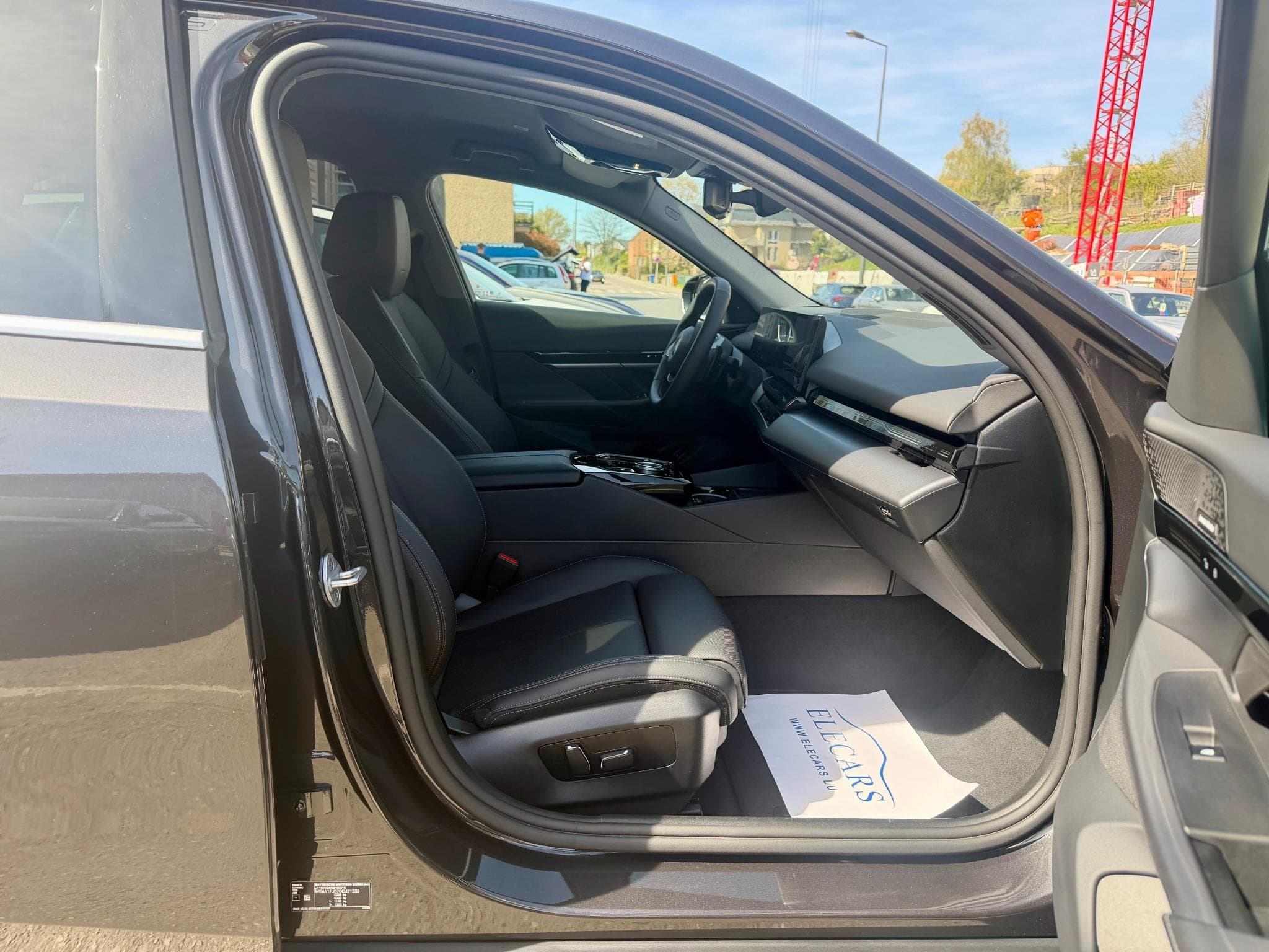 BMW 520 iA Limousine Head-Up/360°/H&K (2025) - Photo 9