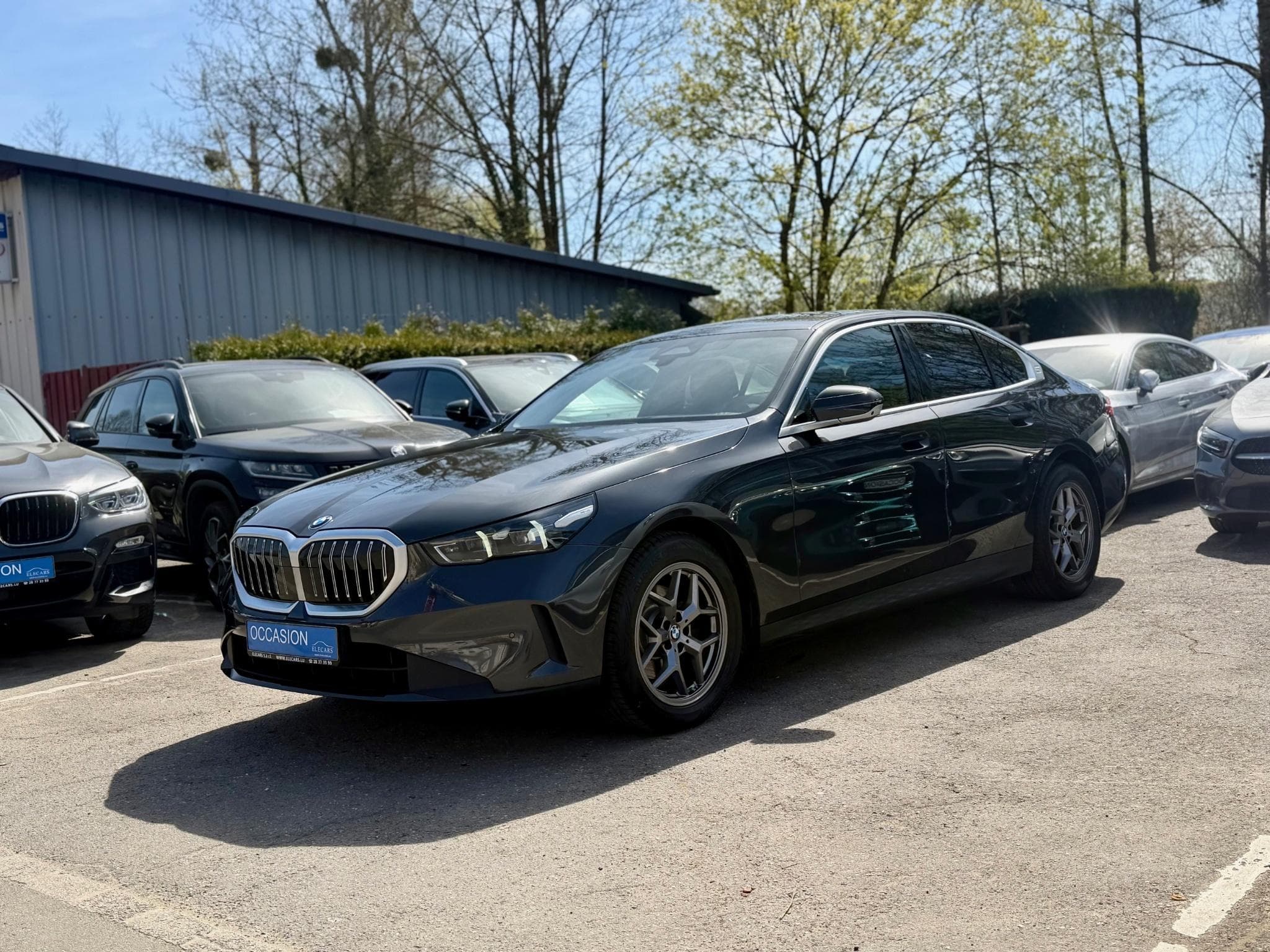 BMW 520 iA Limousine Head-Up/360°/H&K (2025) - Photo 3