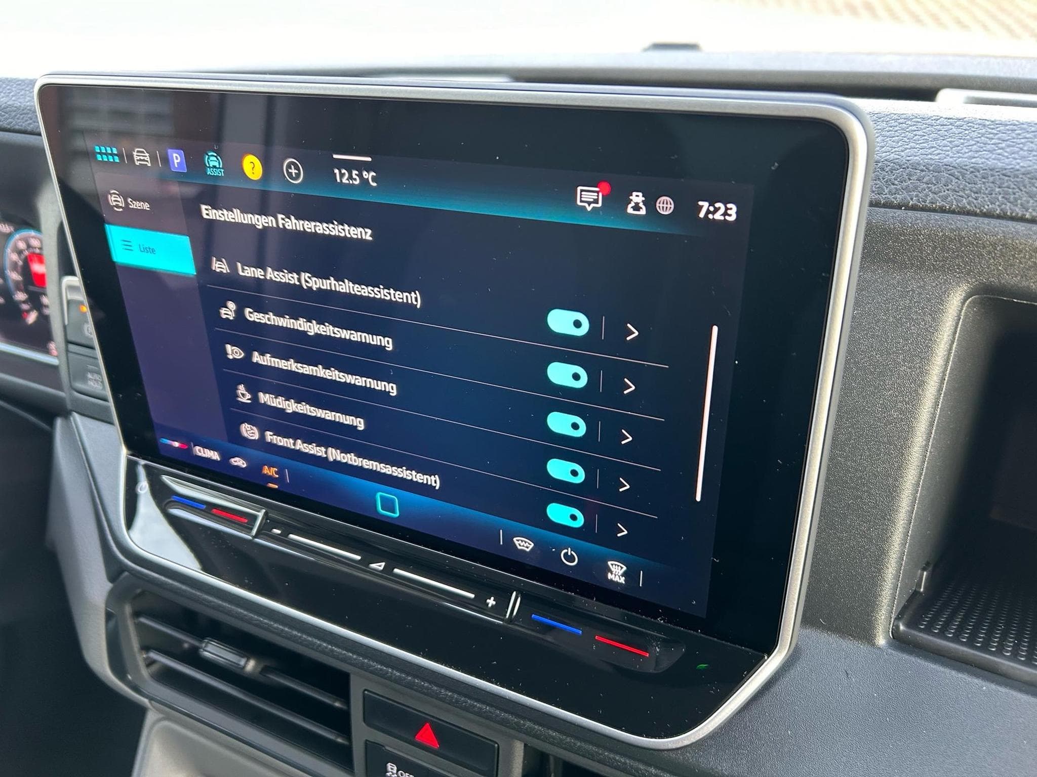 VW Crafter 30 2.0 TDI (2026) - Foto 12