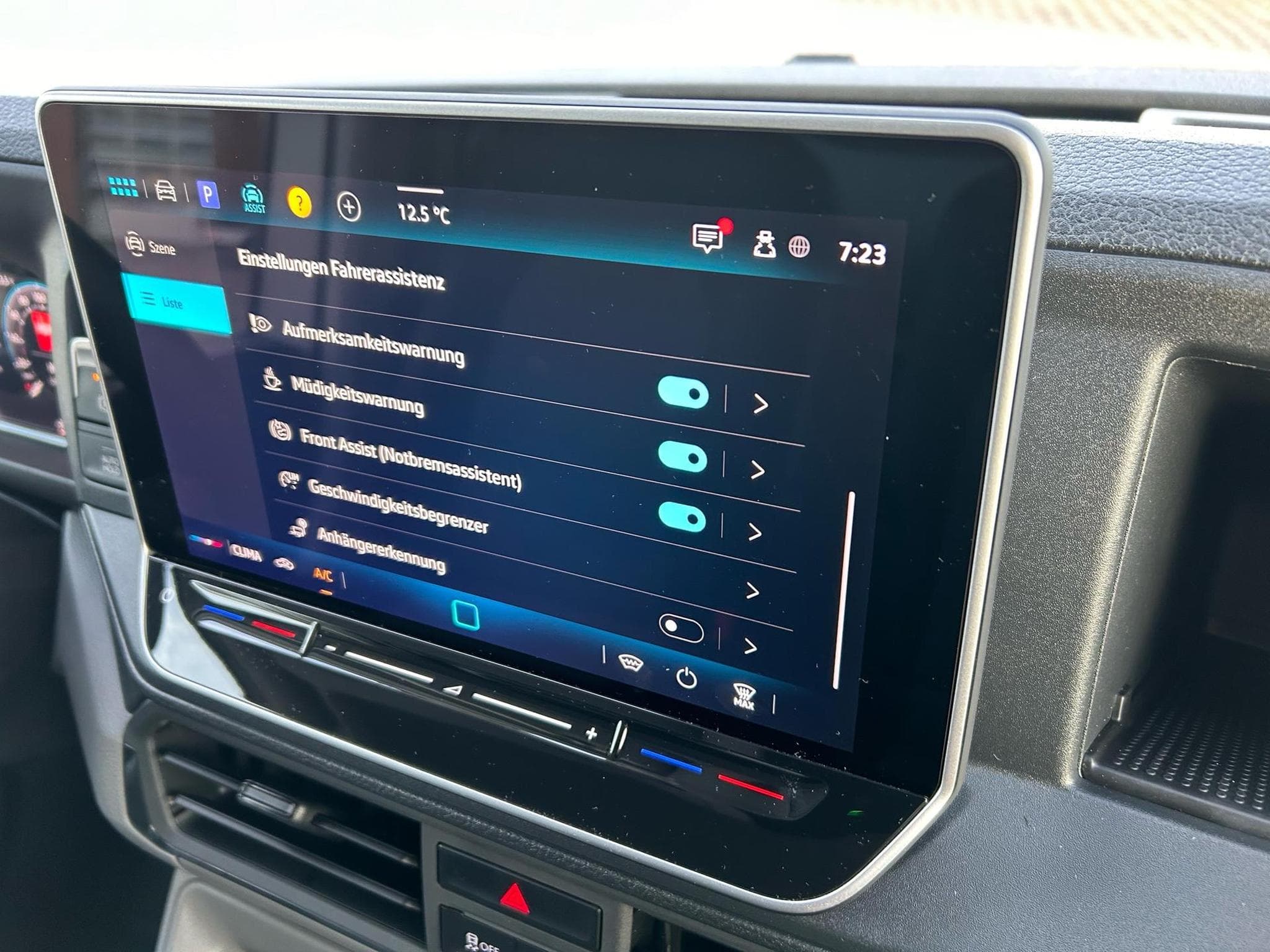 VW Crafter 30 2.0 TDI (2026) - Foto 13