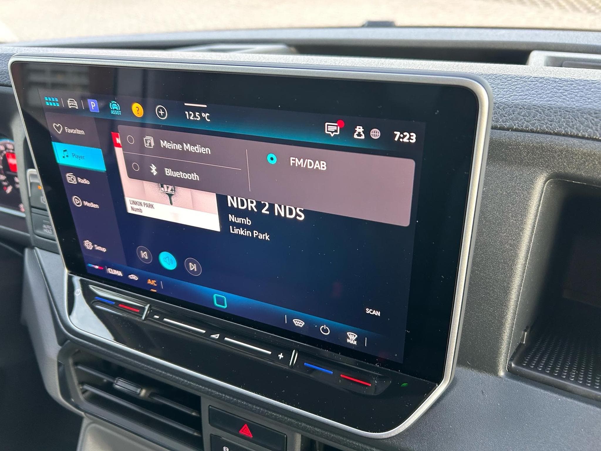 VW Crafter 30 2.0 TDI (2026) - Foto 14