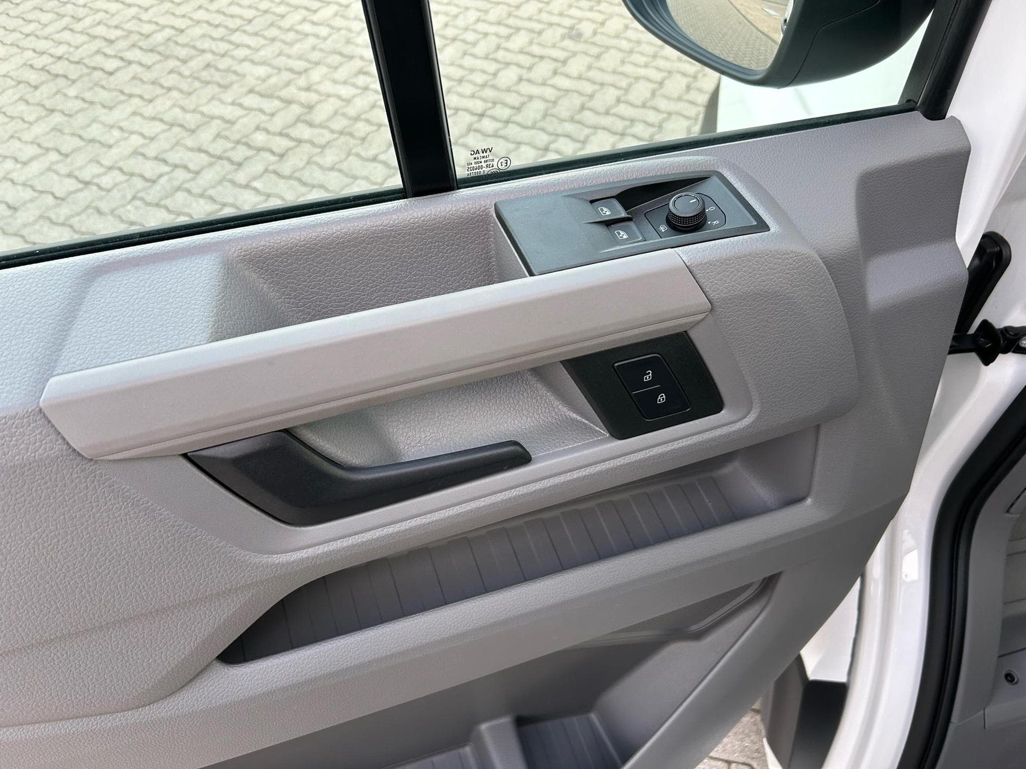 VW Crafter 30 2.0 TDI (2026) - Foto 3