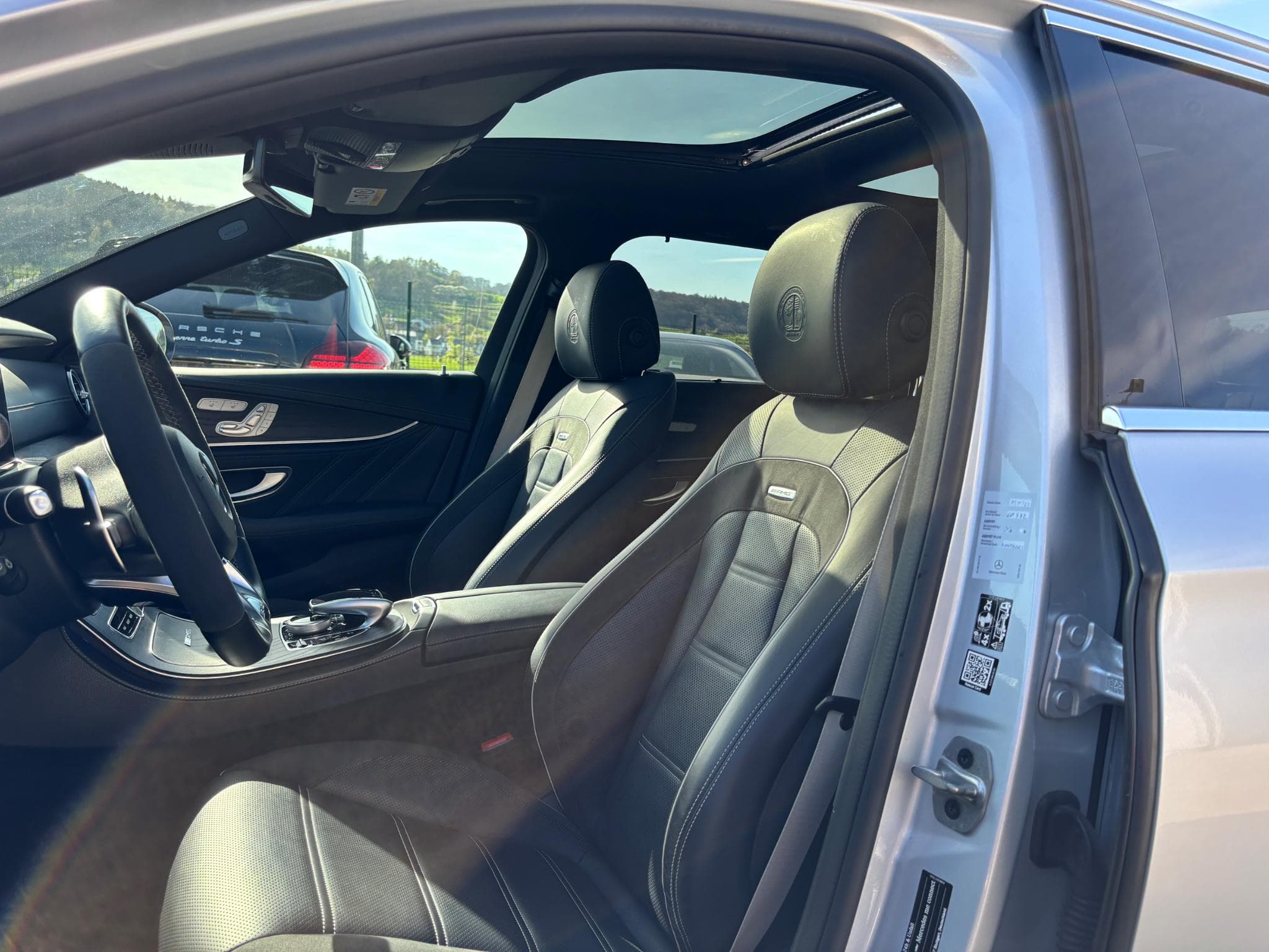 Mercedes E 63 AMG AMG E 63 S 4Matic+ T 9G-TRONIC (2019) - Photo 13