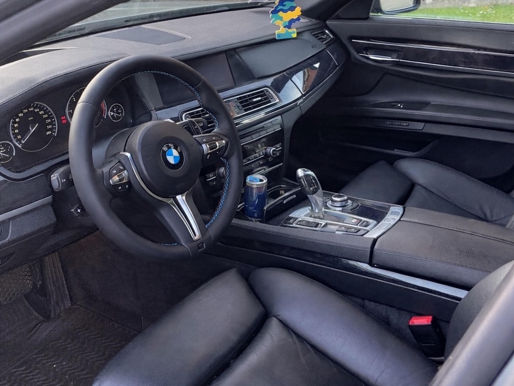 BMW 730 (2010) - Photo 3