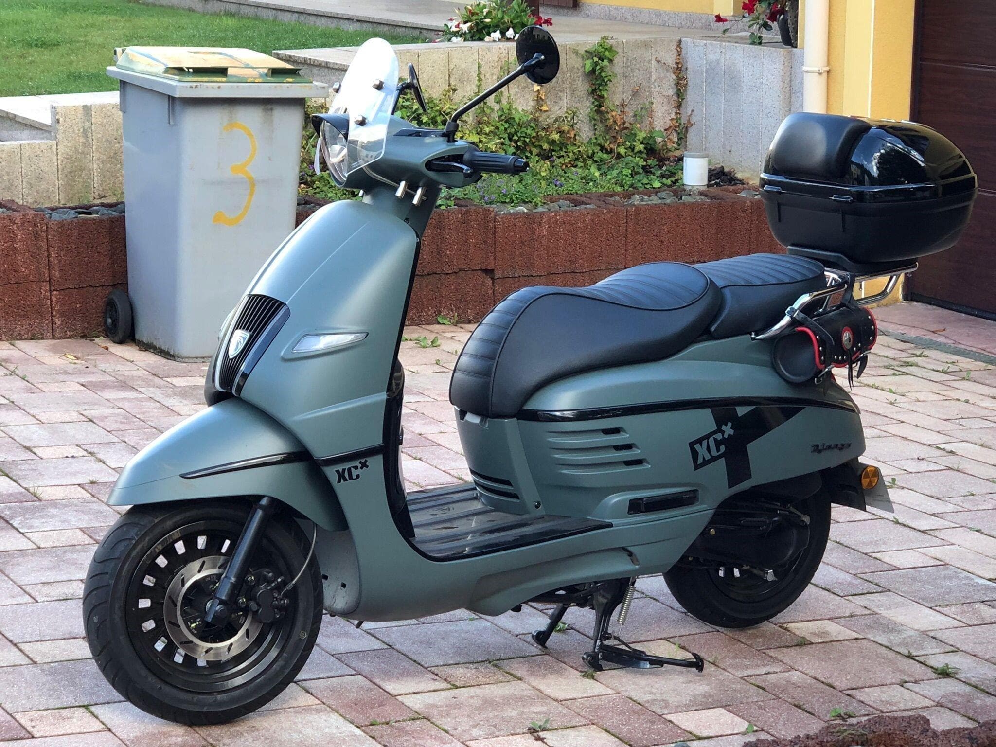 Peugeot Django 50cc (2023) - Photo 1