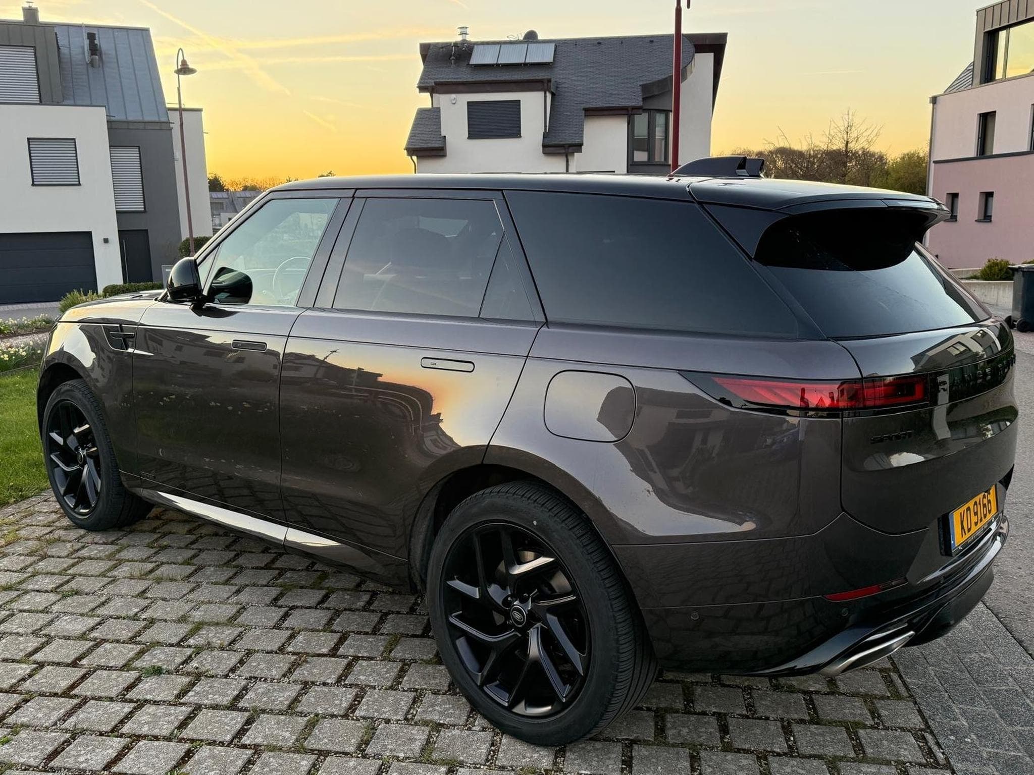 Land-Rover Range Rover Sport P550e AUTOBIOGRAPHY (2024) - Photo 3