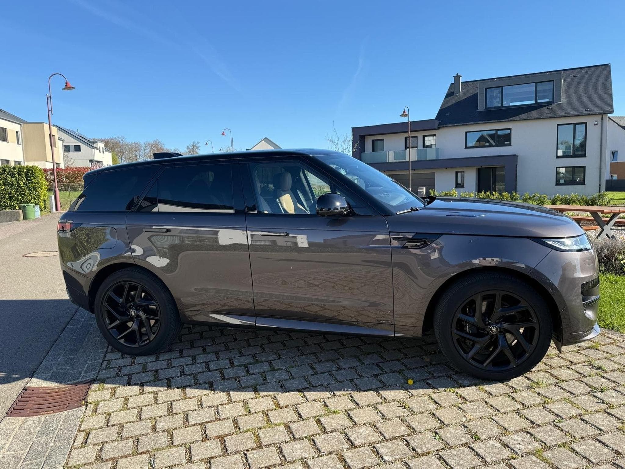 Land-Rover Range Rover Sport P550e AUTOBIOGRAPHY (2024) - Photo 7