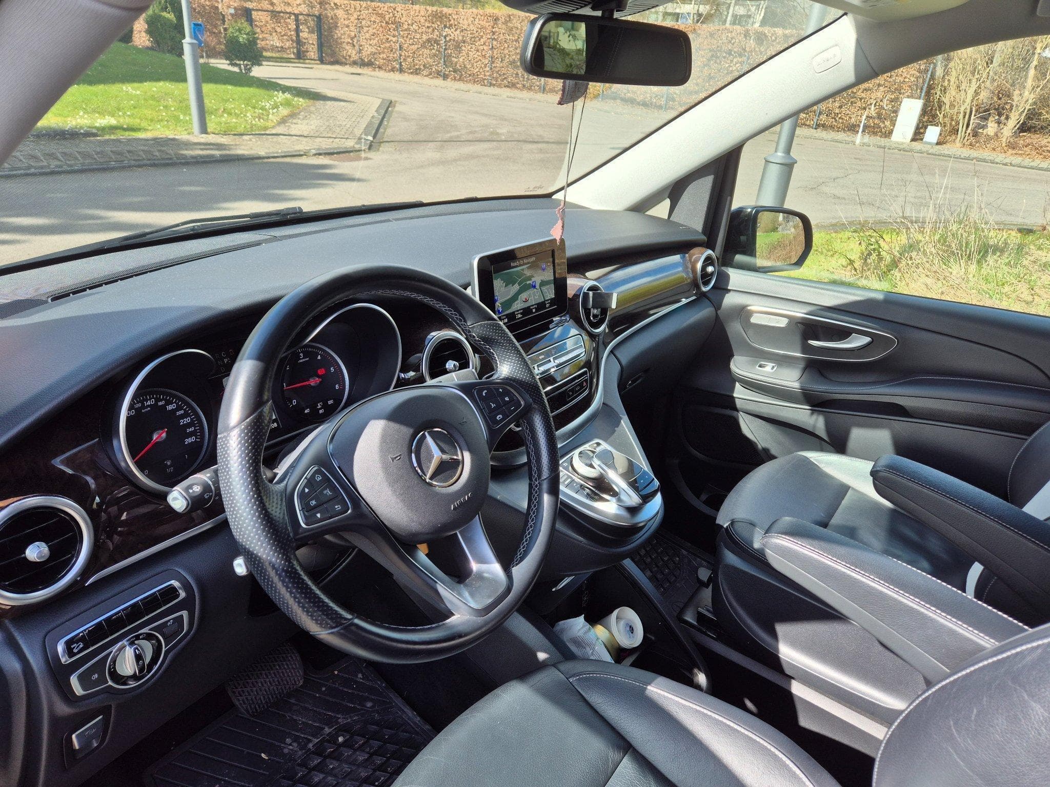 Mercedes V 250d 4Matic Extra Long (2016) - Photo 10