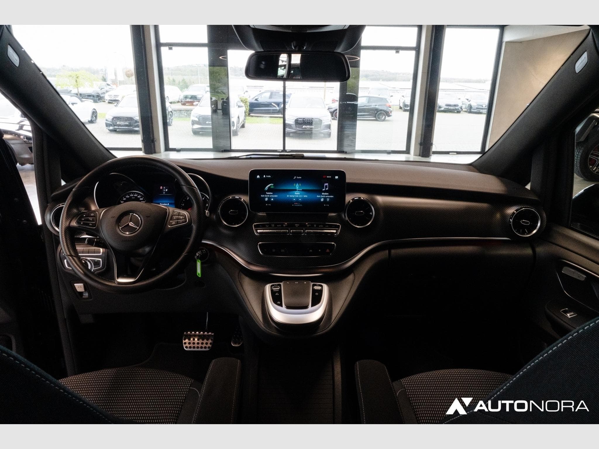 Mercedes V V 250d Edition lang AMG Line (2023) - Photo 15