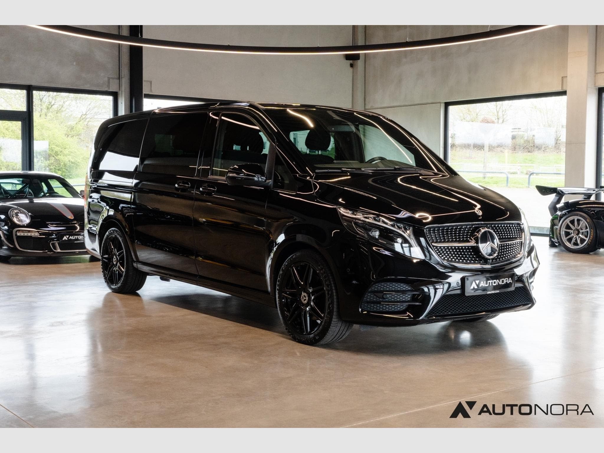 Mercedes V V 250d Edition lang AMG Line (2023) - Photo 3