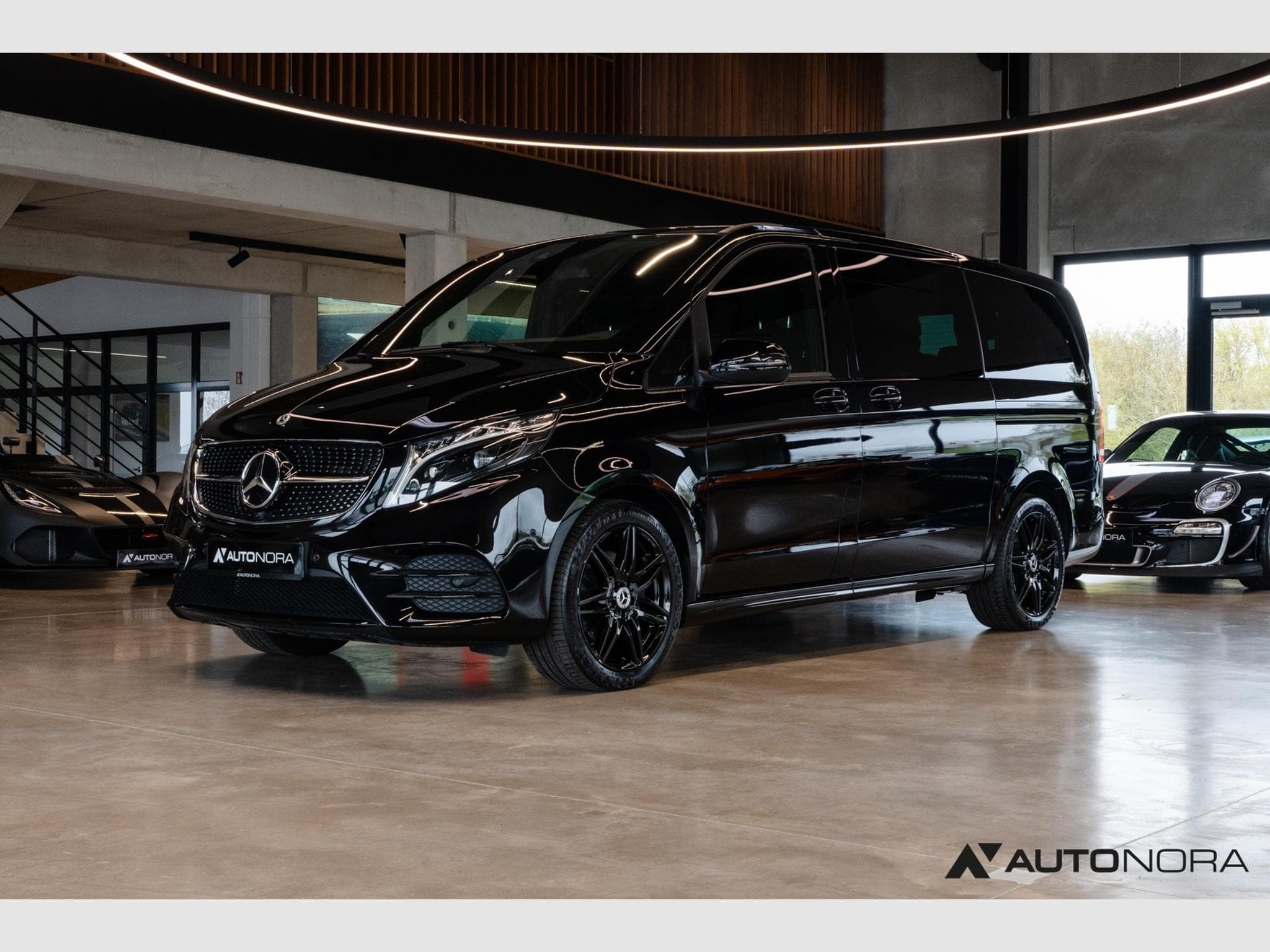 Mercedes V V 250d Edition lang AMG Line (2023) - Photo 6