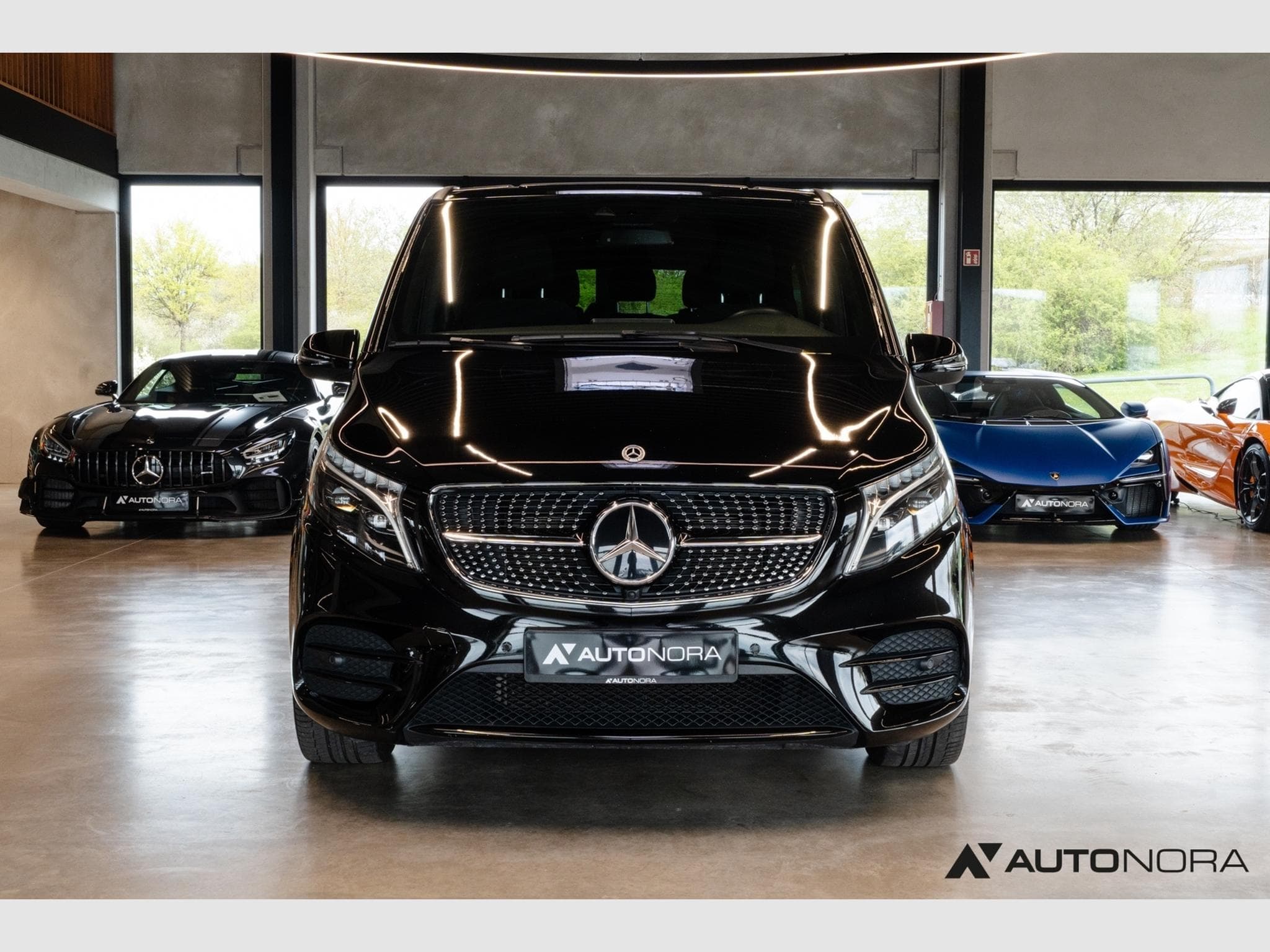 Mercedes V V 250d Edition lang AMG Line (2023) - Photo 5