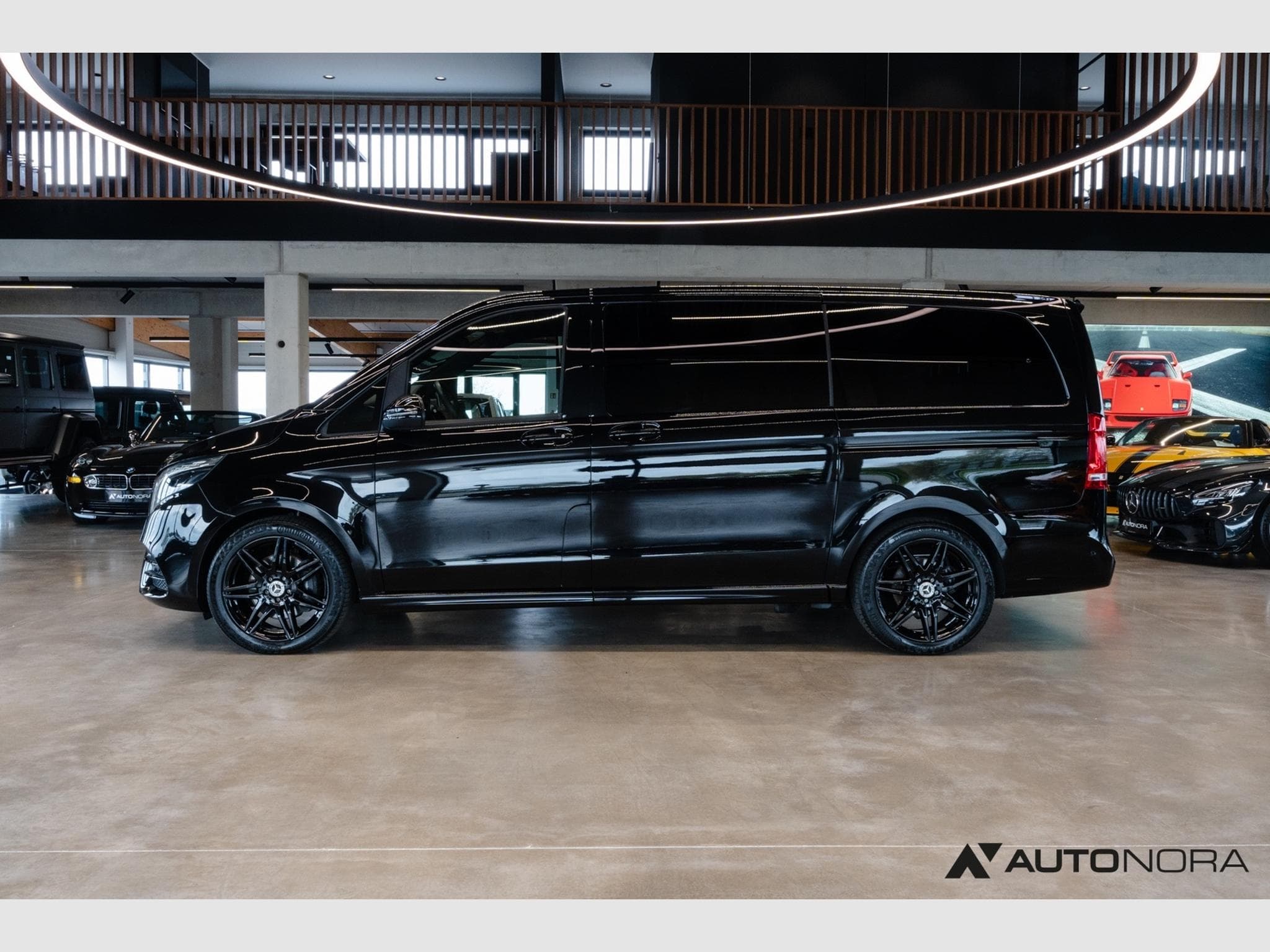 Mercedes V V 250d Edition lang AMG Line (2023) - Photo 7