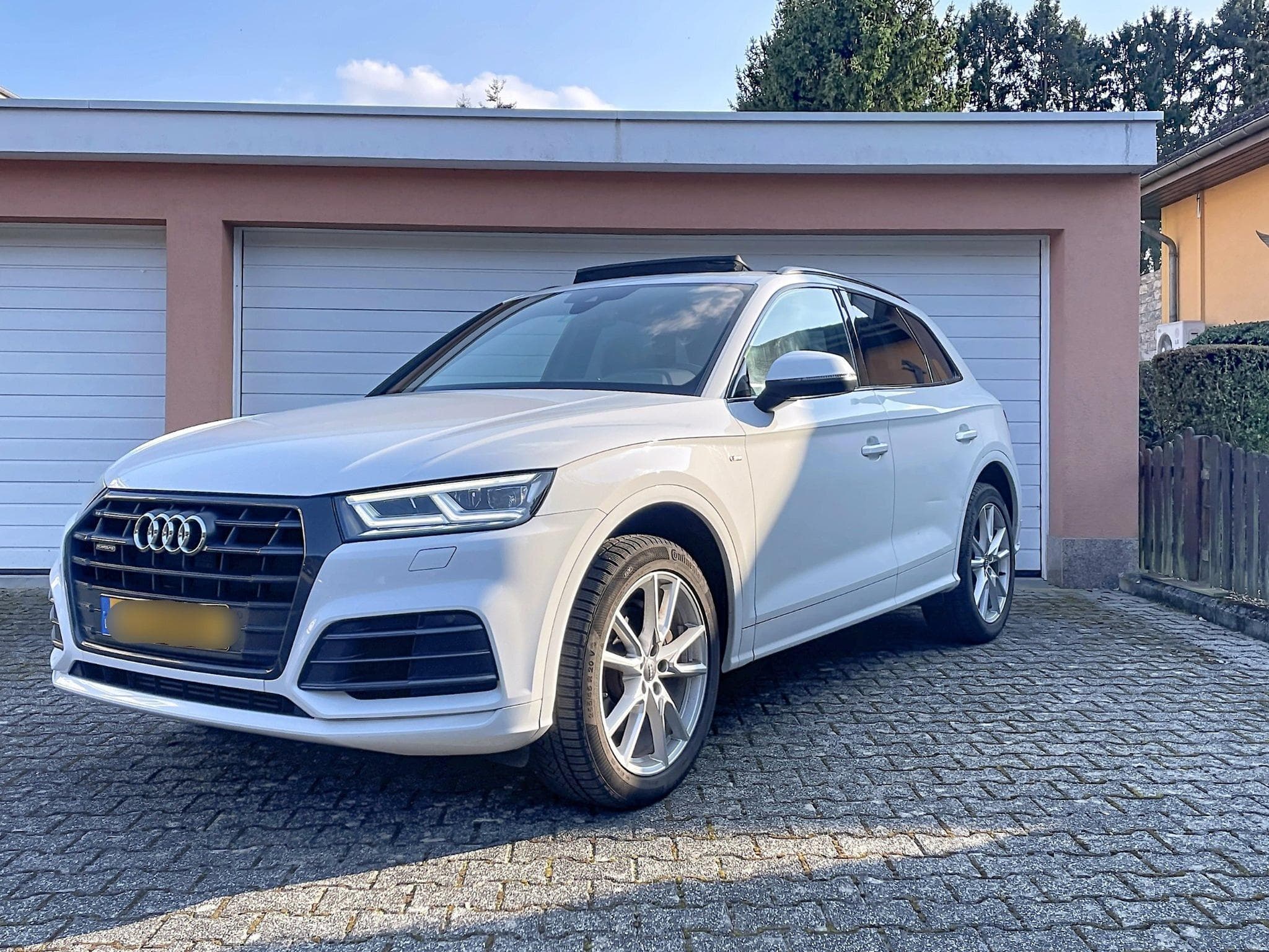 Audi Q5 S-line (2018) - Photo 3