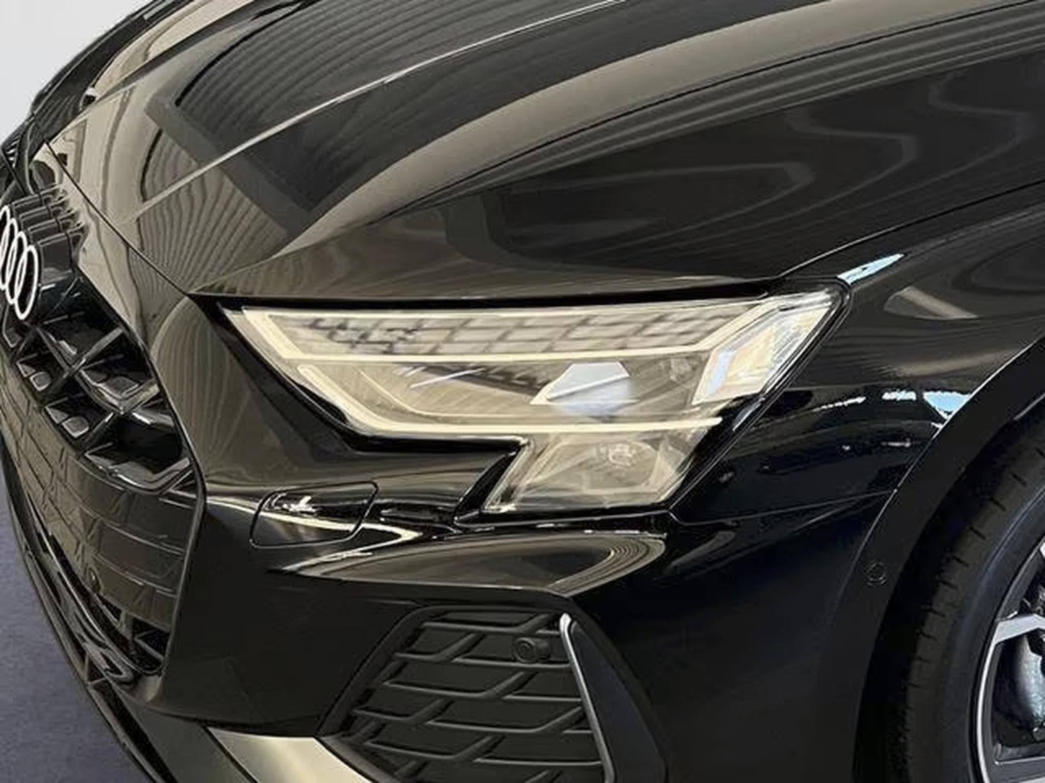 Audi A3 Sportback 1.5 TFSI S-Line (2026) - Photo 5