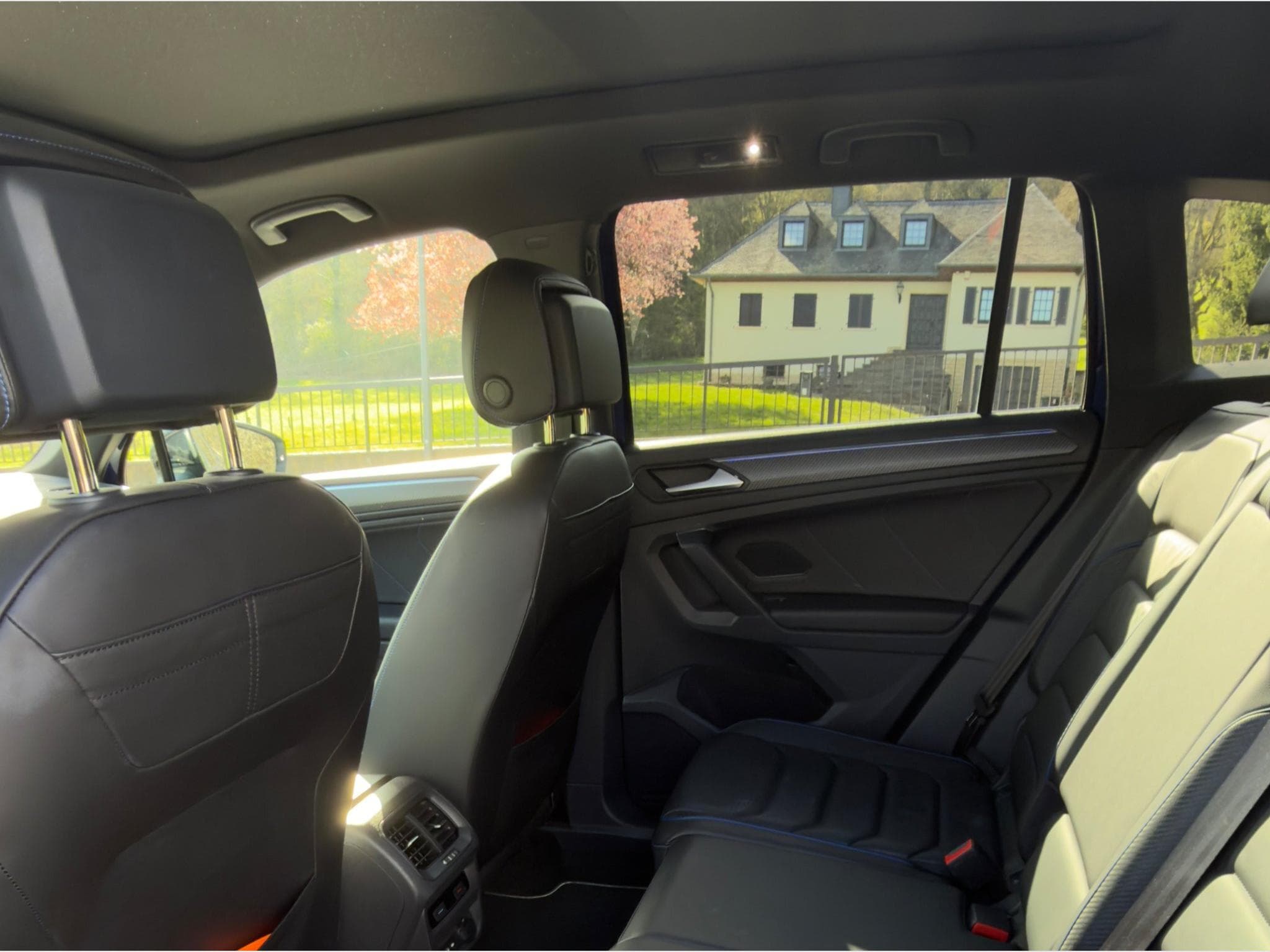 VW Tiguan R (2021) - Photo 3