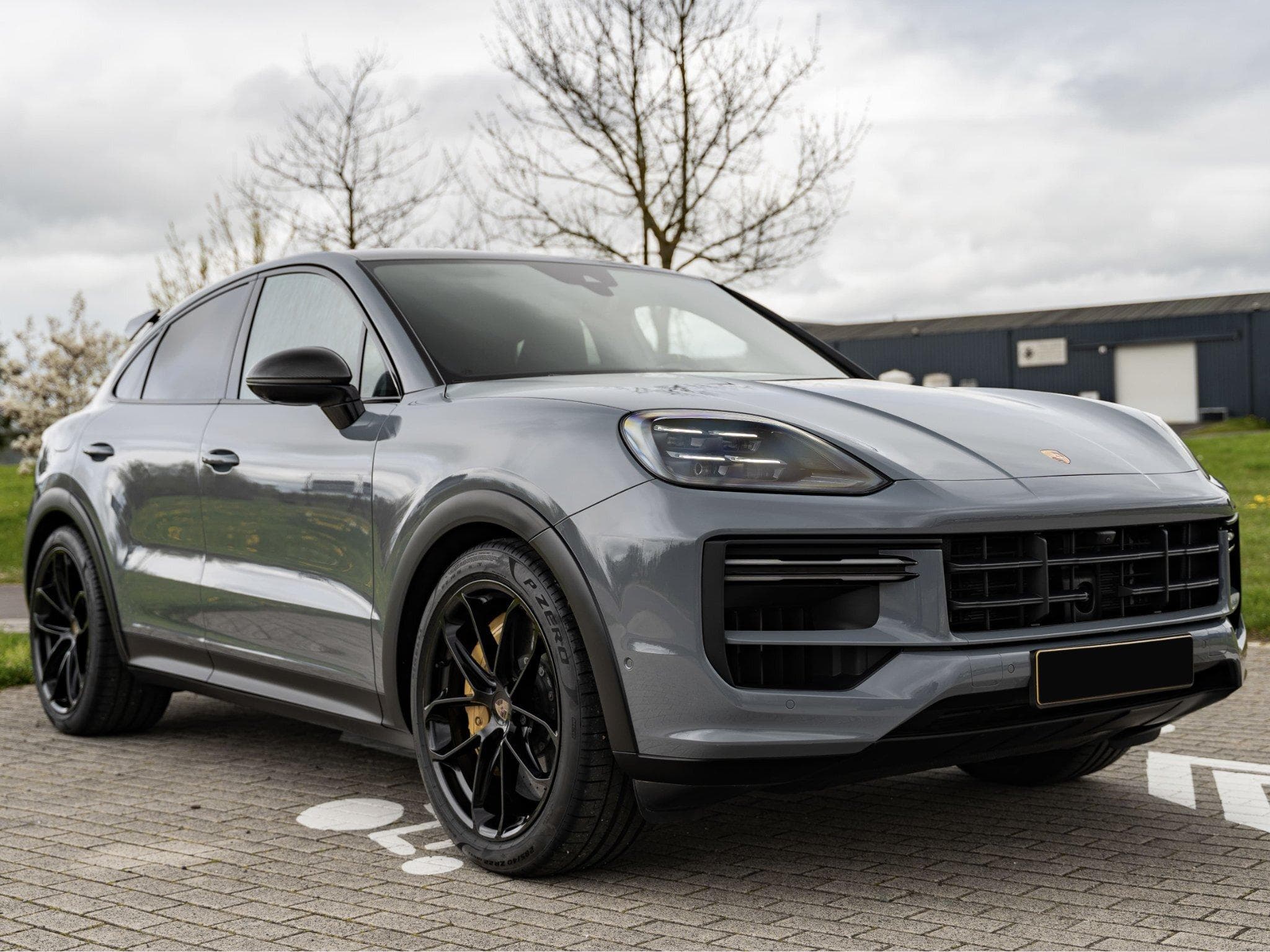 Porsche Cayenne Porsche Cayenne Turbo E-Hybrid Coupé GT (2025) - Photo 4