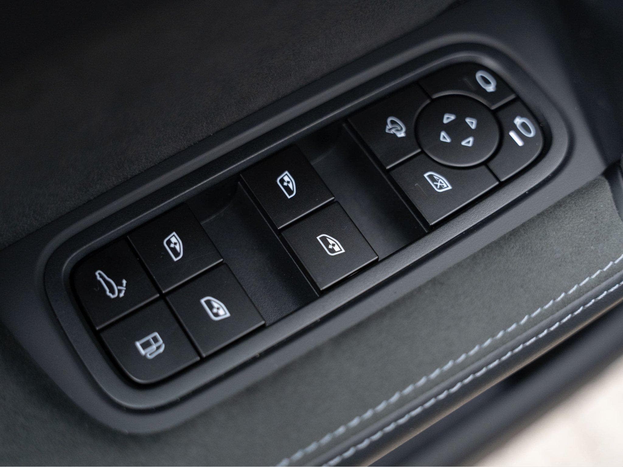 Porsche Cayenne Porsche Cayenne Turbo E-Hybrid Coupé GT (2025) - Photo 14