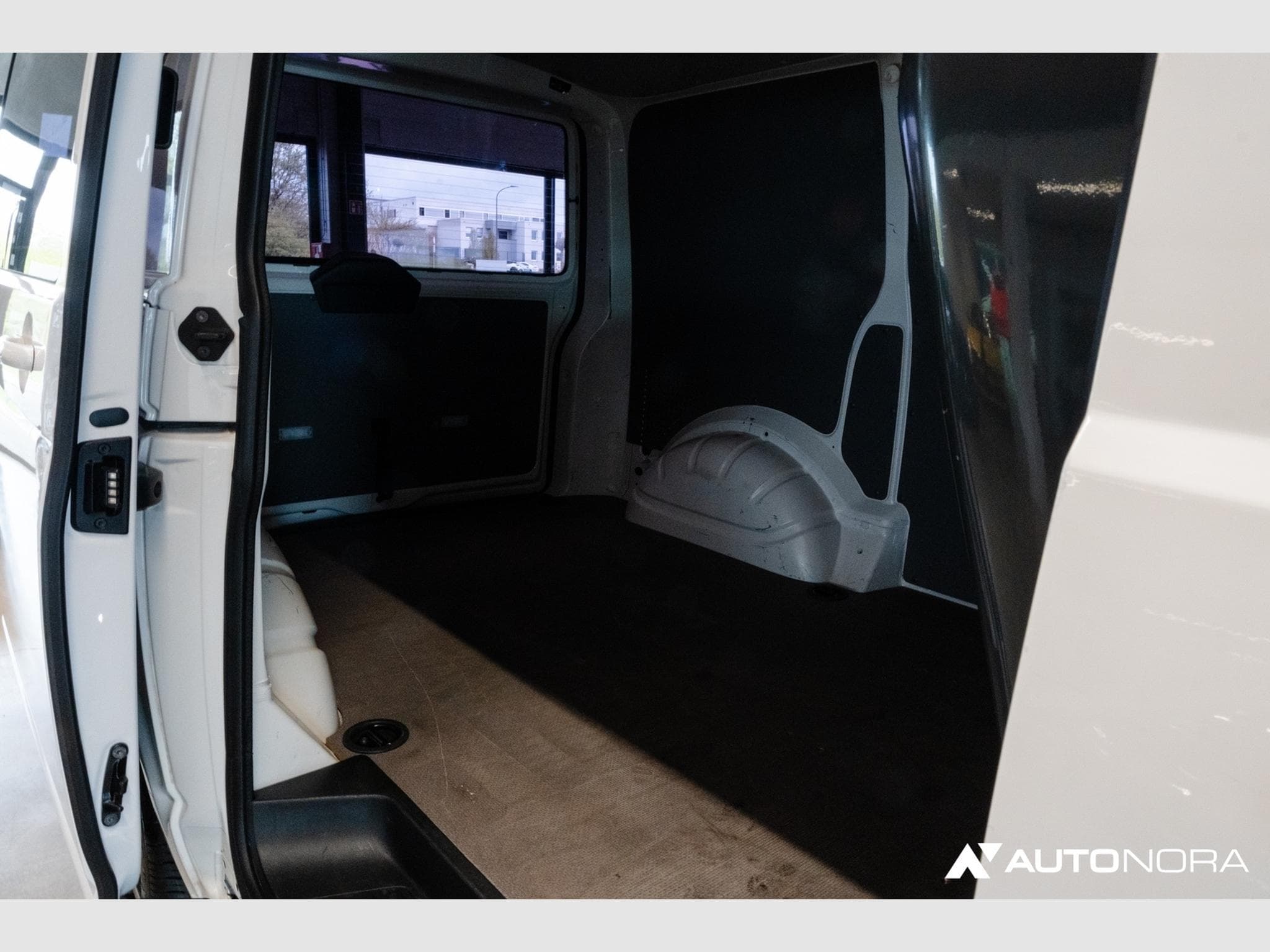 VW Caddy T6.1 Transporter (2023) - Foto 15