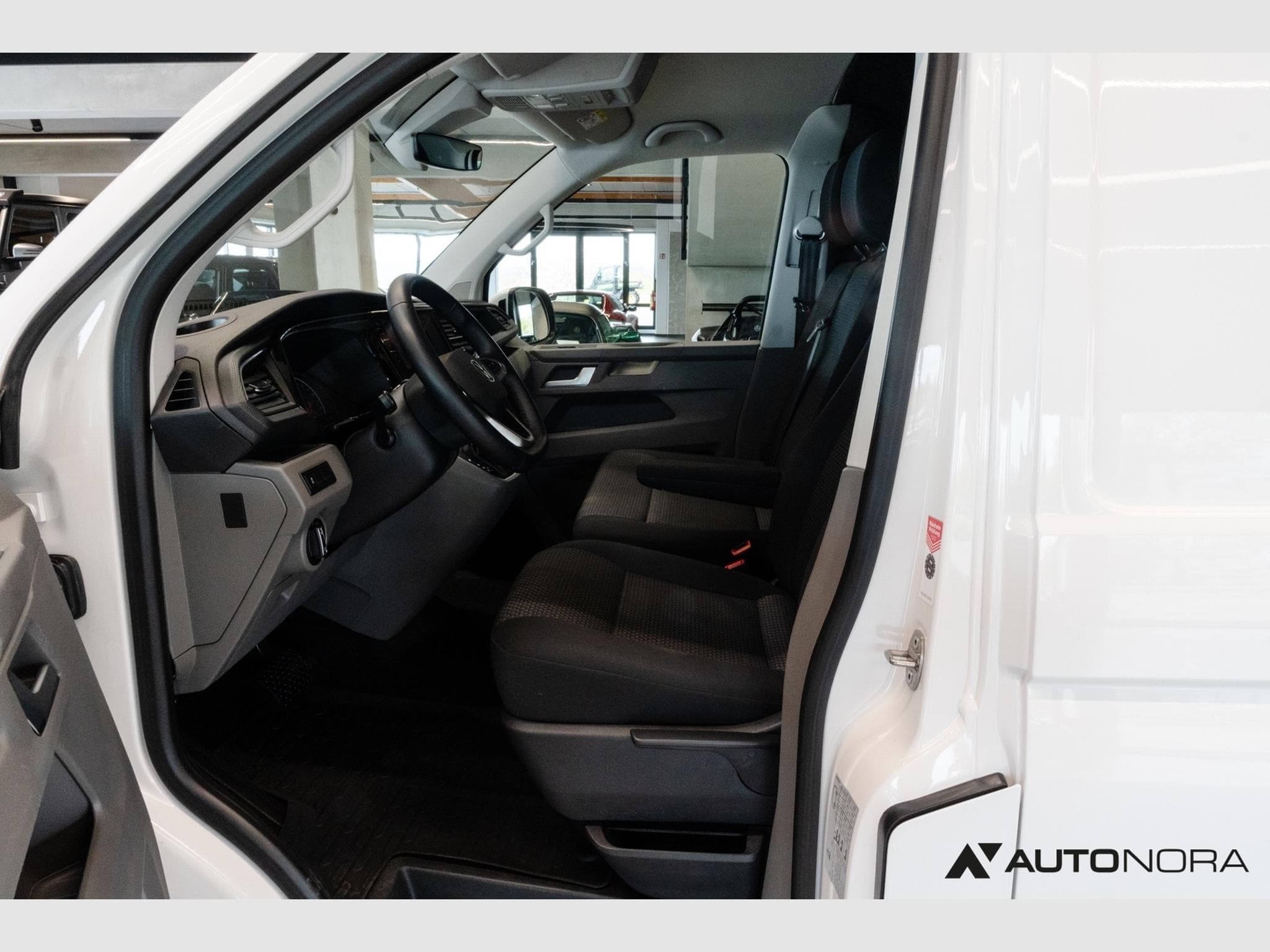 VW Caddy T6.1 Transporter (2023) - Foto 11