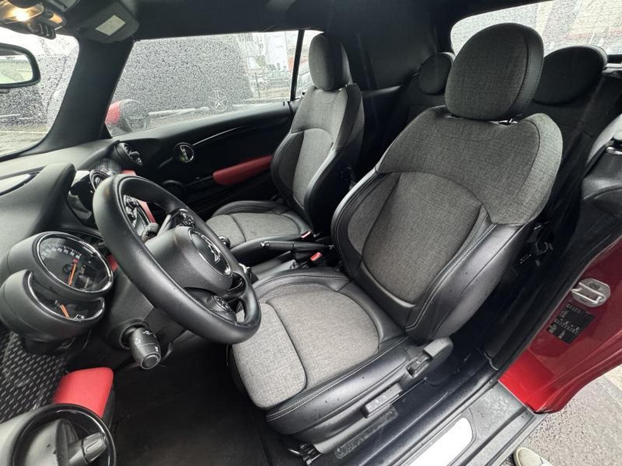 Mini Cooper Kit JCW (2017) - Photo 7