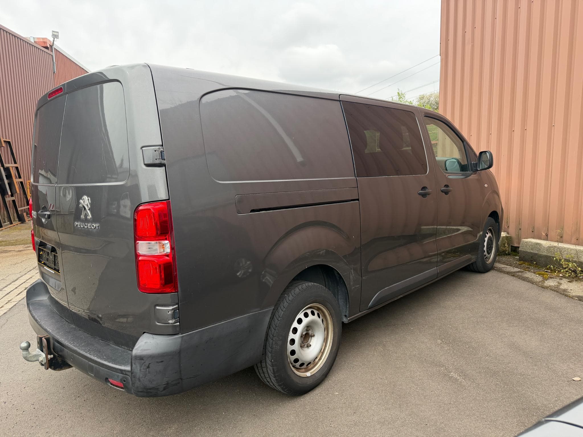 Peugeot Expert 2.0 HDI 150ch Long 6 Places (2021) - Foto 5