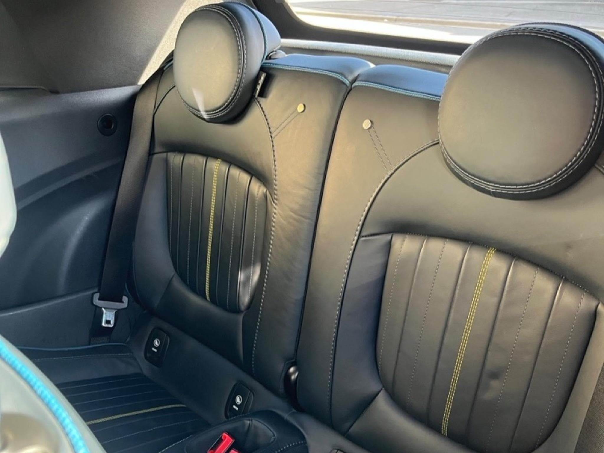 Mini Cooper Side Walk Edition (2022) - Photo 4