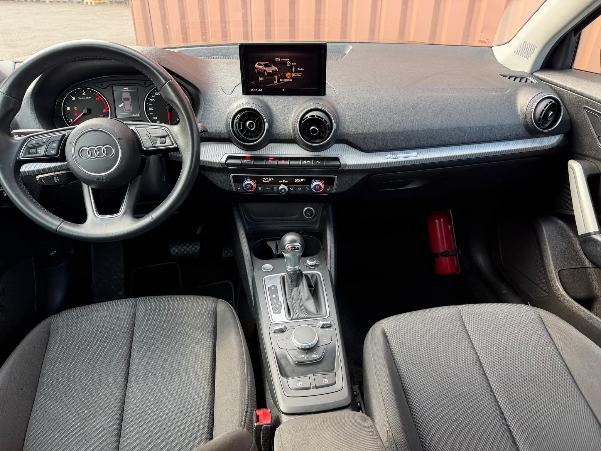 Audi Q2 30 TDI 116ch Stronic Business (2019) - Photo 3