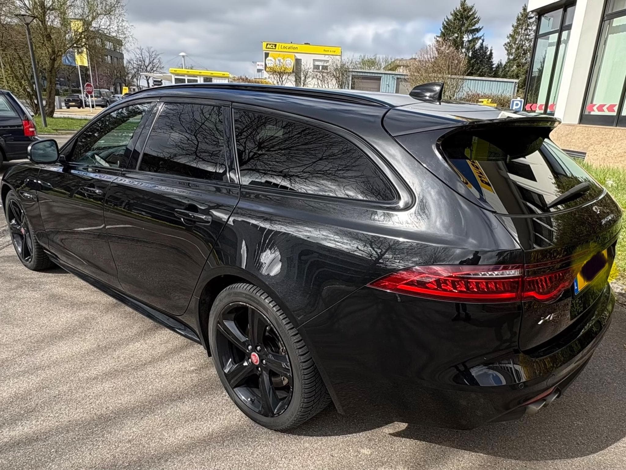 Jaguar XF Jaguar XF Sportbrake R‑Sport (2018) - Photo 12