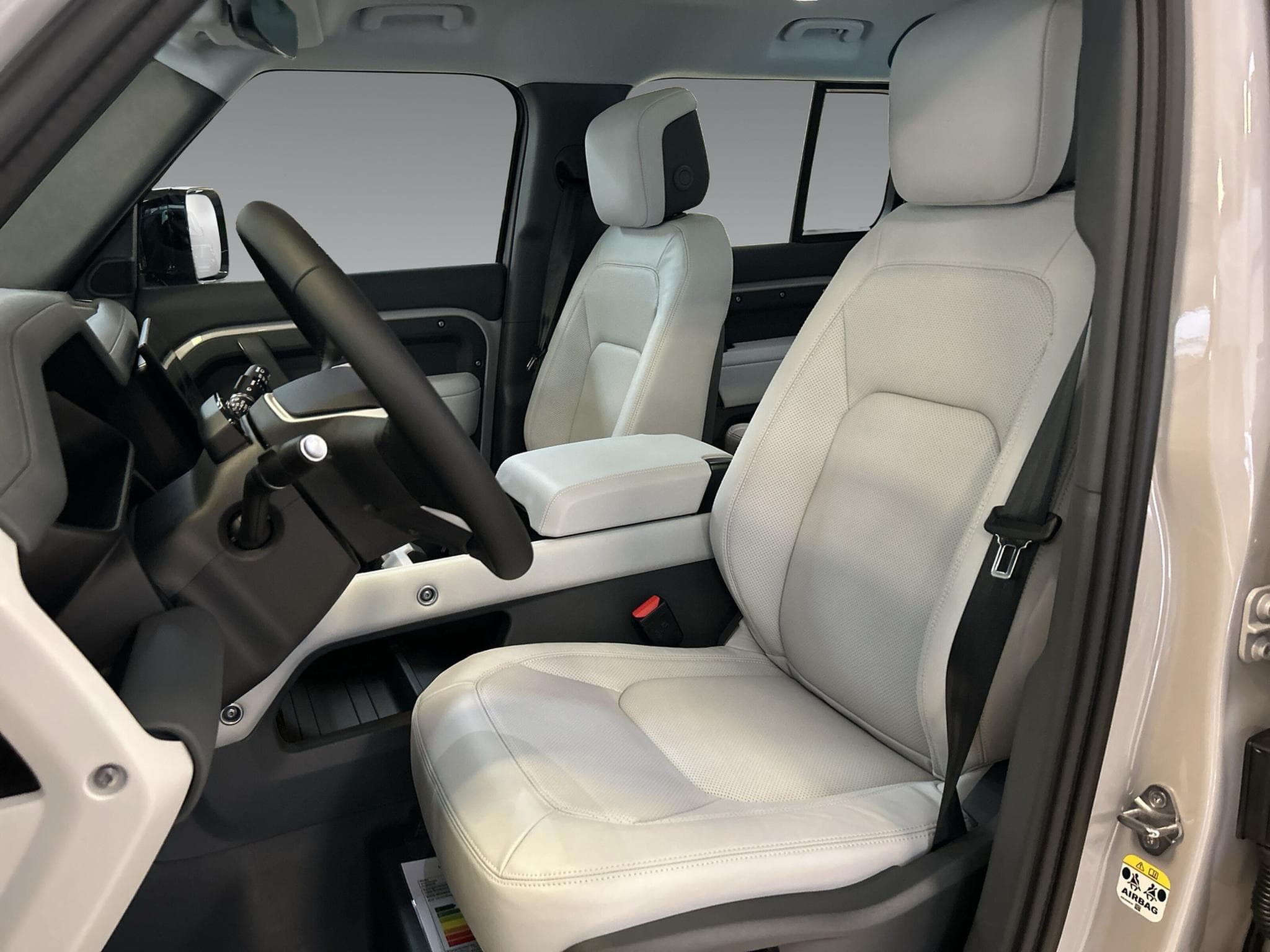 Land-Rover Defender 110 D350 3.0 X-Dynamic HSE +AHK+WinterPaket (2026) - Foto 7