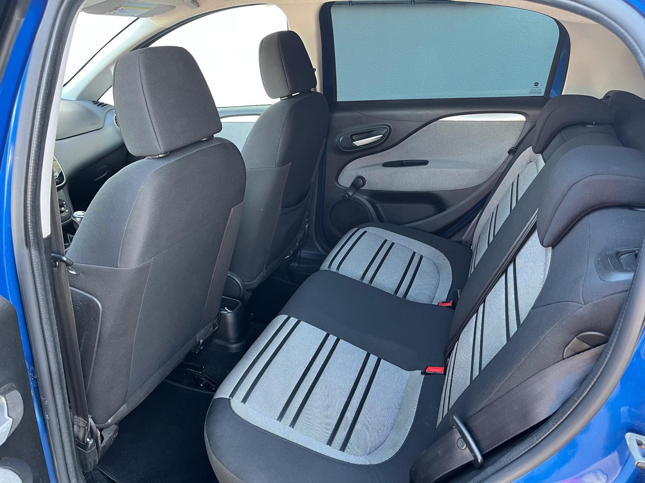 Fiat Punto Evo 1.3 D (2012) - Foto 14