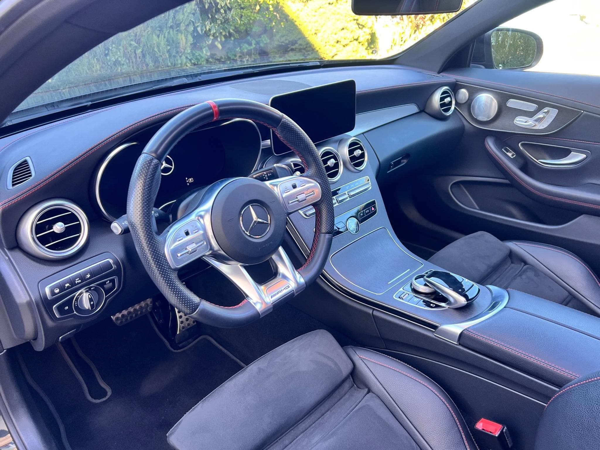 Mercedes C 43 AMG (2020) - Photo 12