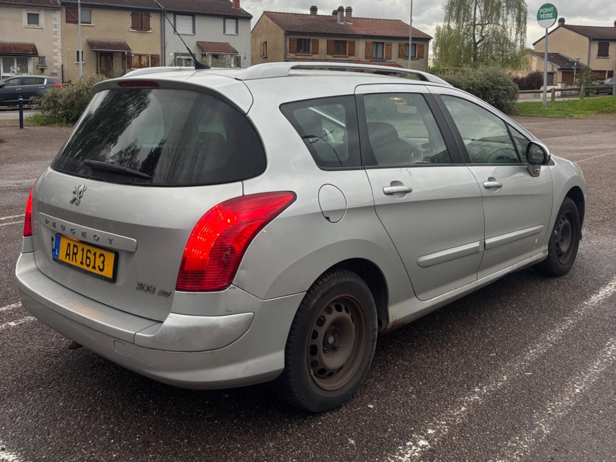 Peugeot 308 Break (2010) - Photo 2