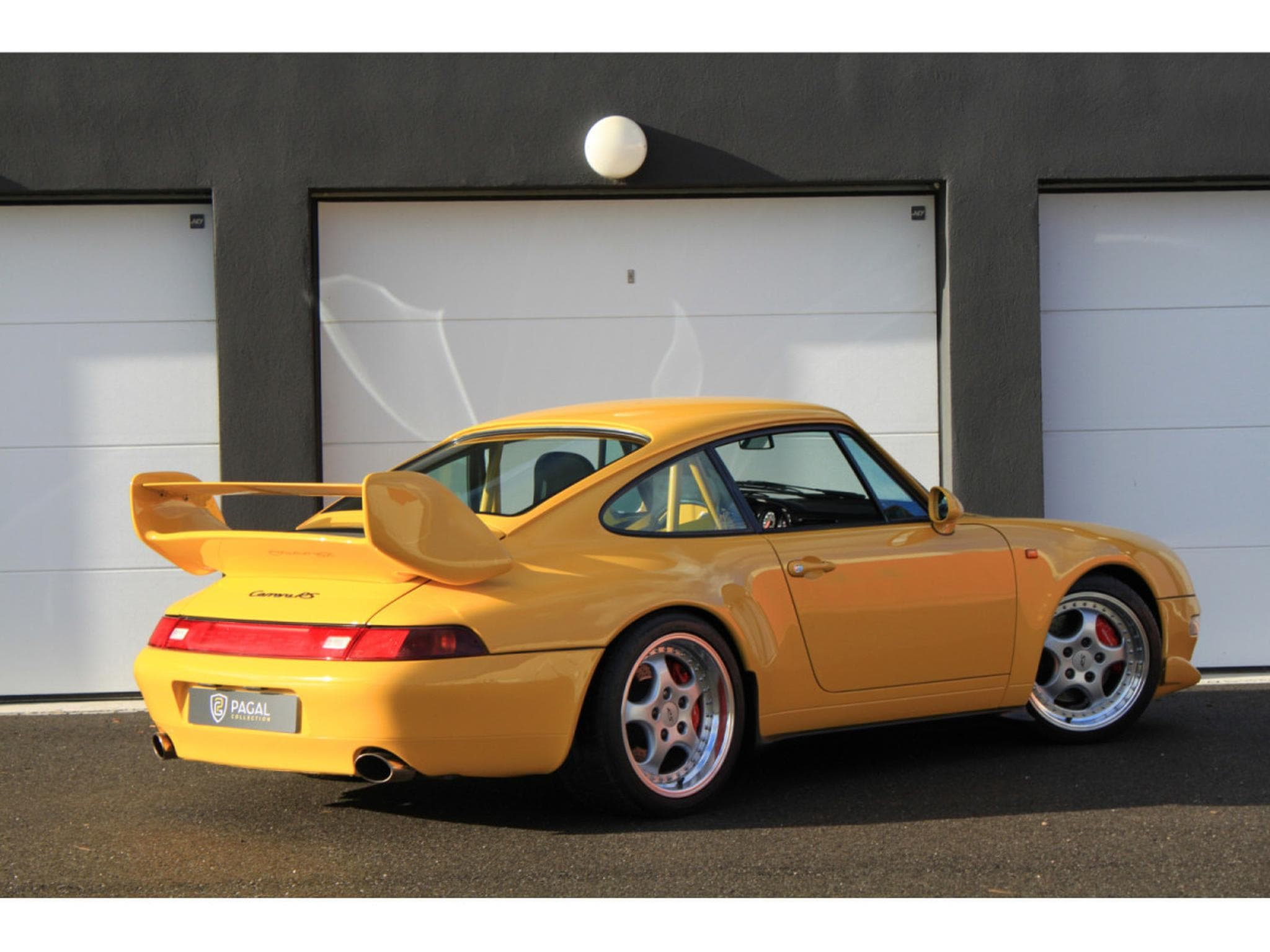 Porsche 911 Carrera RS (1996) - Photo 2