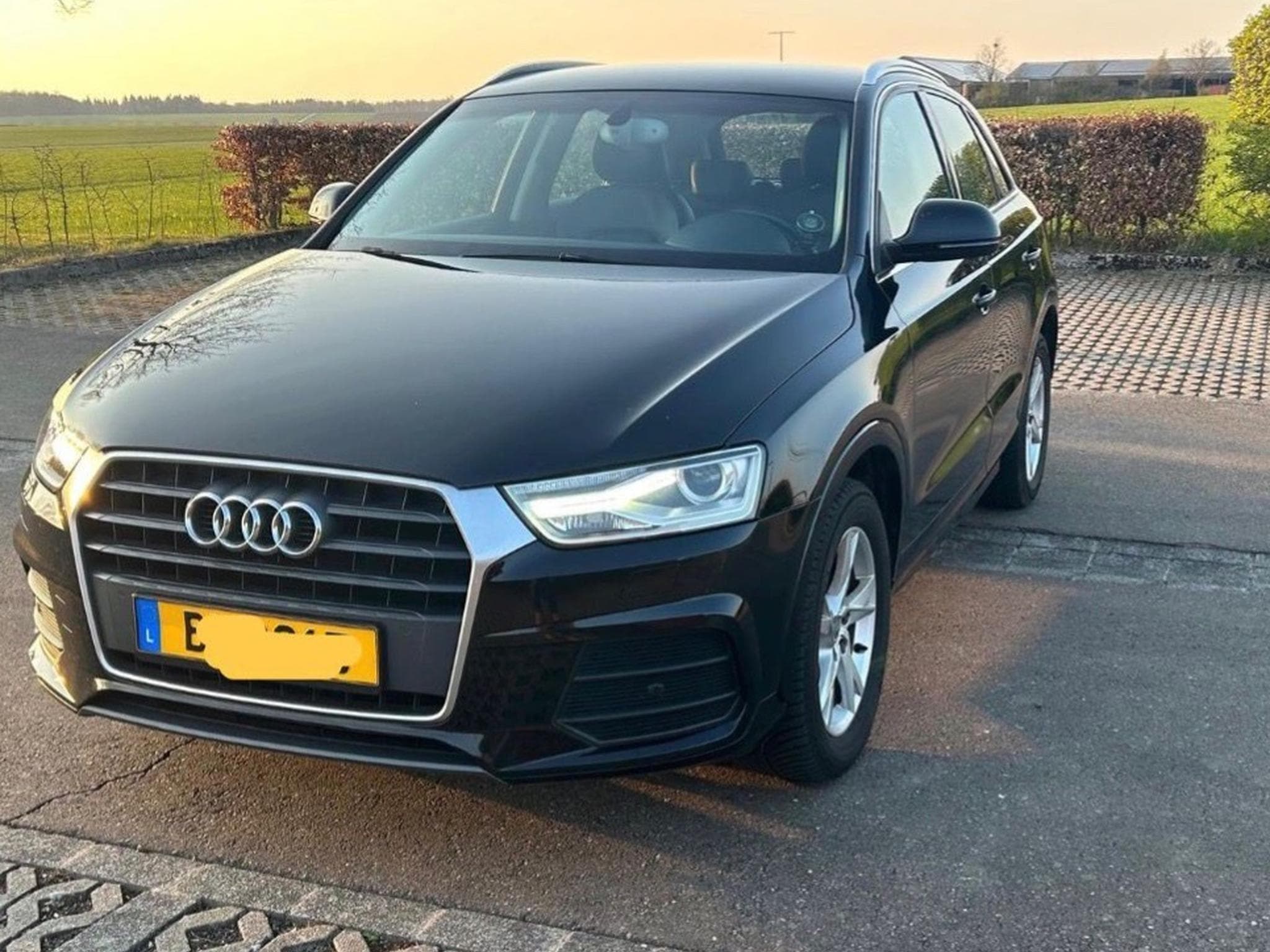 Audi Q3 Ambition Luxe (2015) - Photo 1