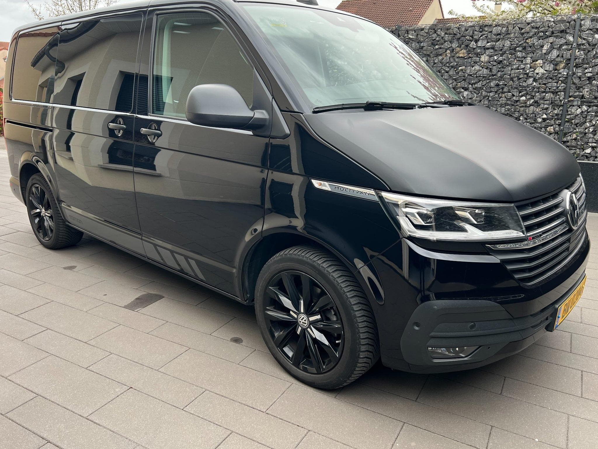 VW Multivan Trendline/150ch TDI DSG7 4Motion (2022) - Photo 1