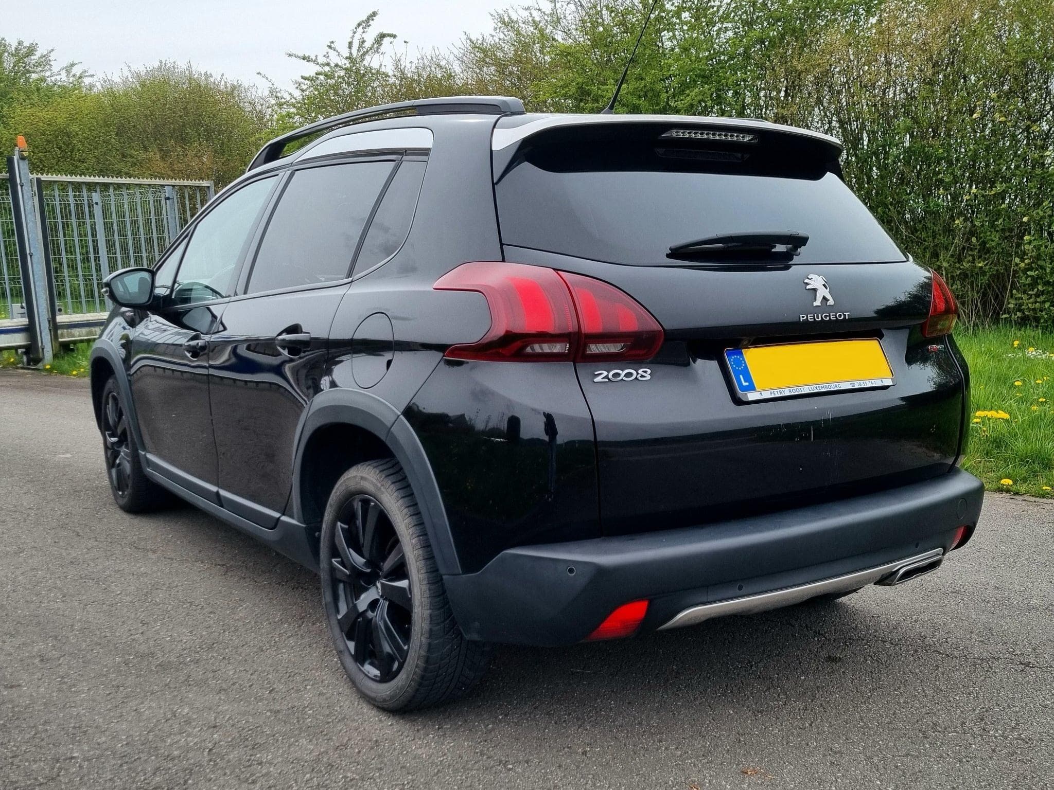 Peugeot 2008 GT-LINE (2018) - Photo 2