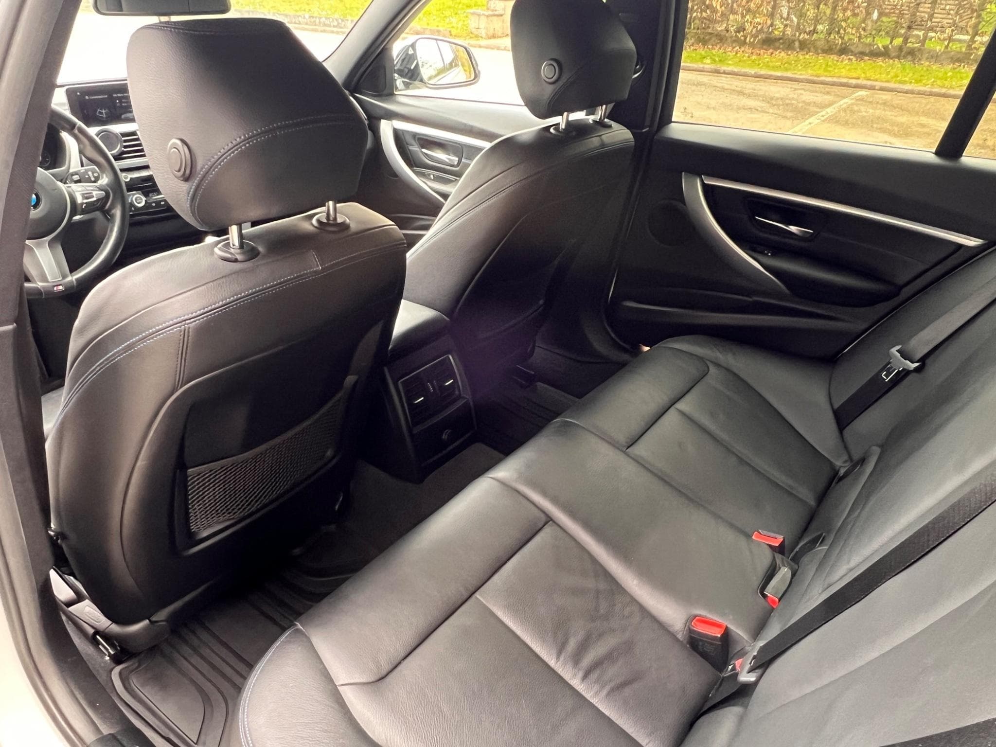 BMW 320 BMW 320d xDrive Touring M (2019) - Photo 10