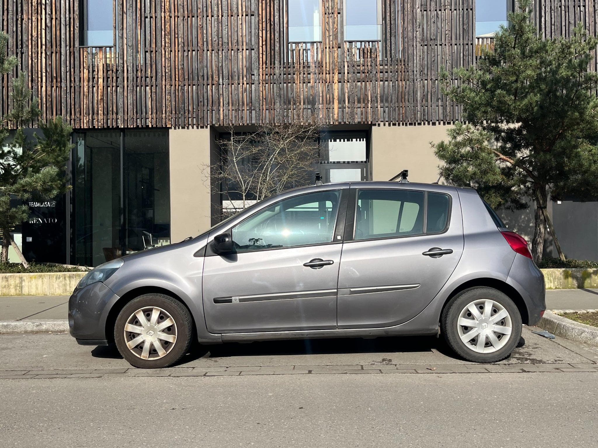 Renault Clio 20ème anniversaire (2011) - Photo 3