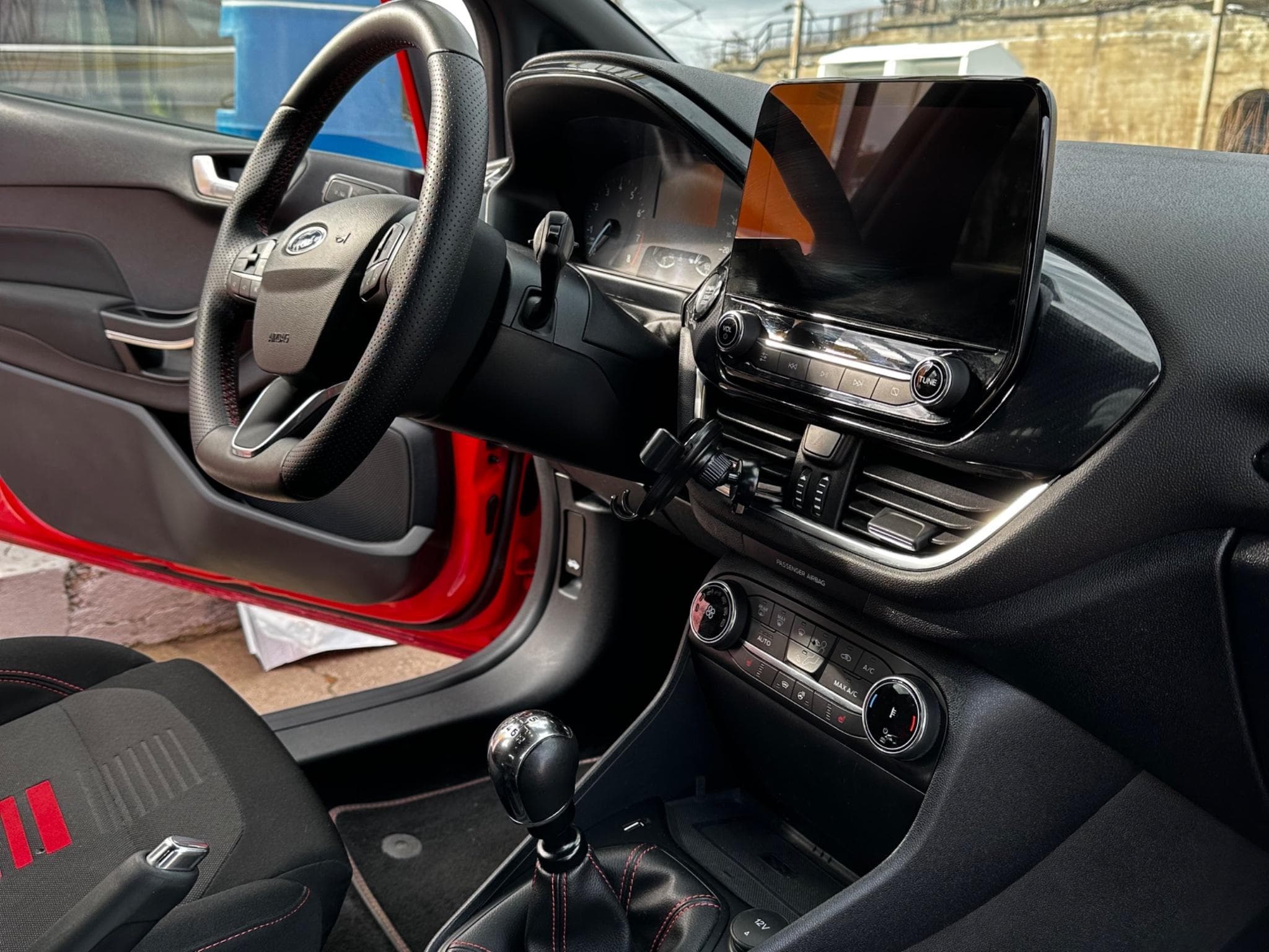 Ford Fiesta St-line (2023) - Photo 4