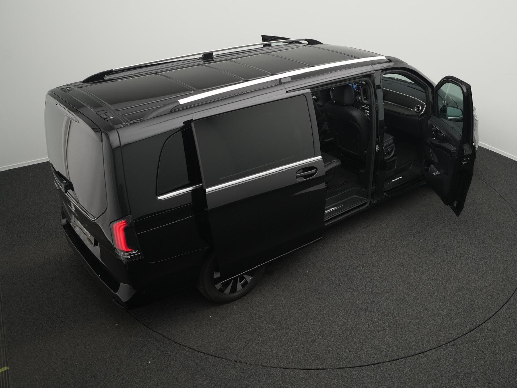 Mercedes V d RWD Avantgarde extralang (2024) - Photo 13